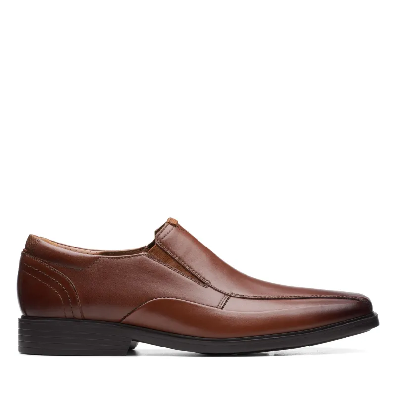 Clarks Men's lite Ave sold by Zulily