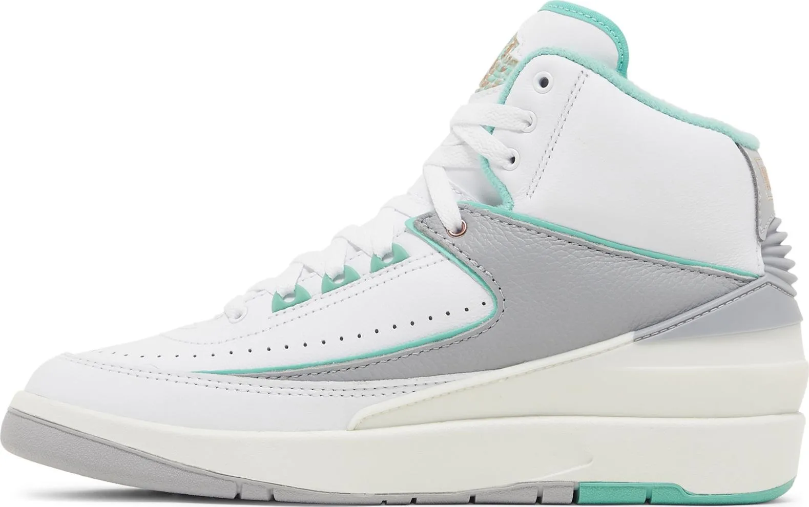Air Jordan Women's Retro 2 'Crystal Mint' - Fn6755-100 sold by Zulily product image thumbnail 3