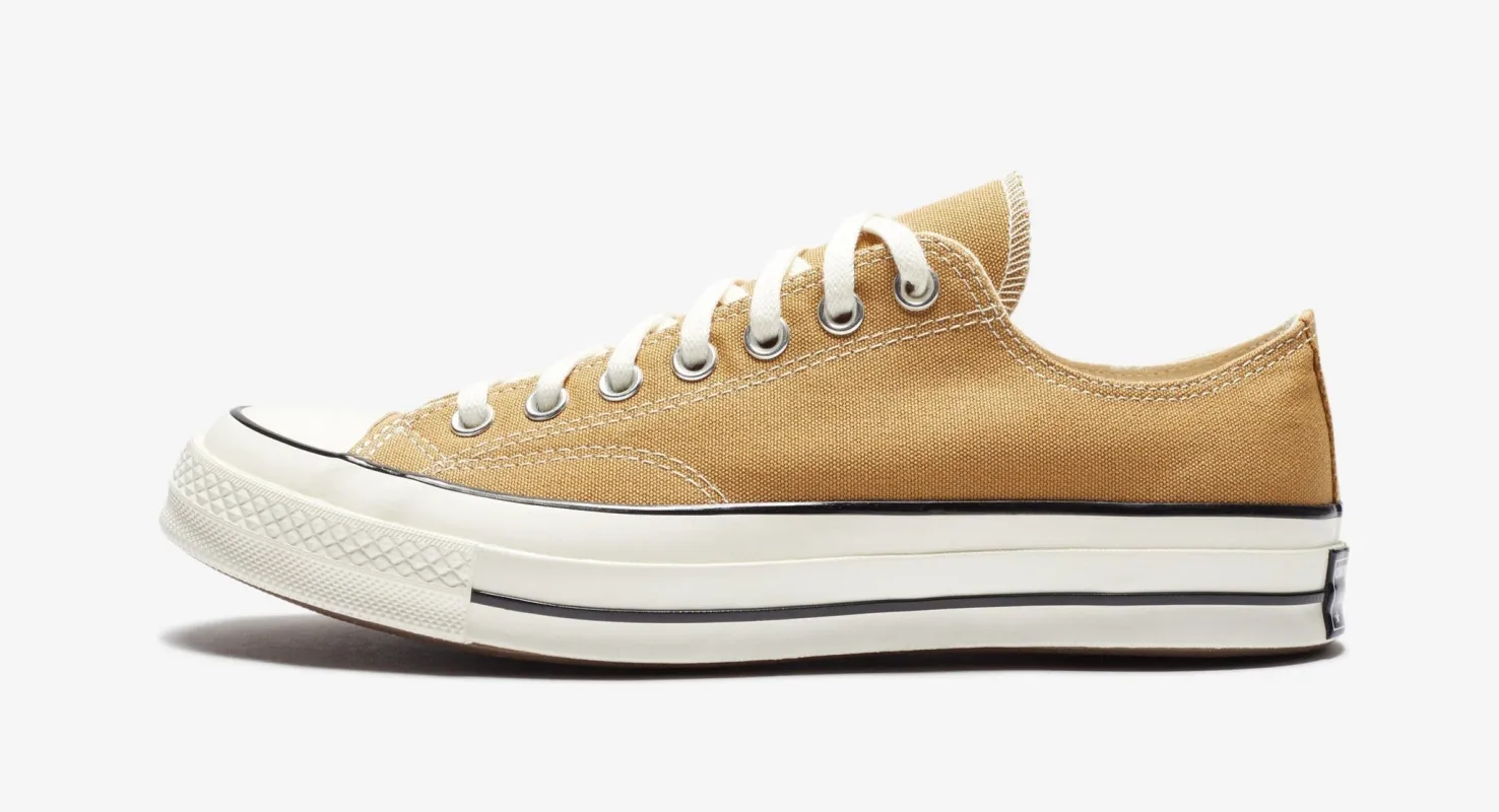 Converse Unisex Chuck 70 Ox 'Toadstool' - A09146F made by Converse