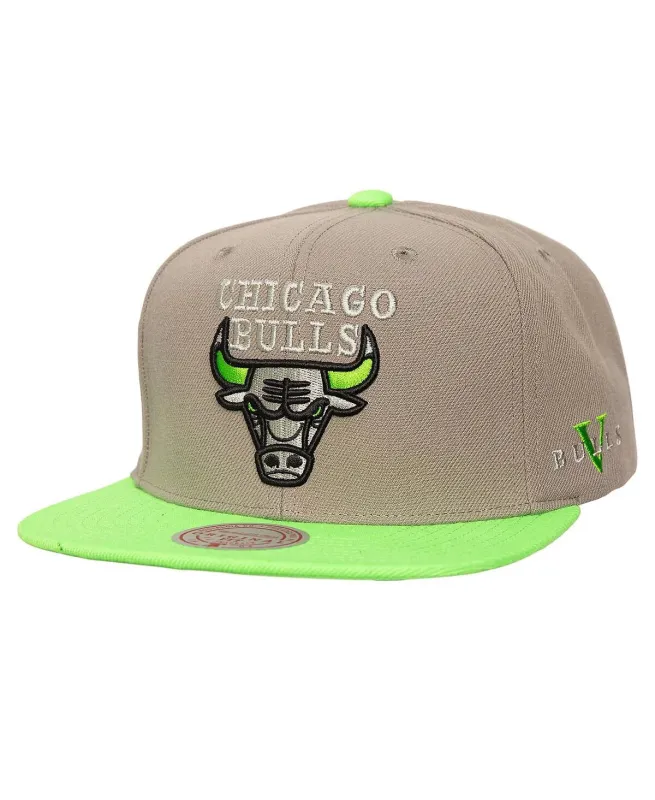 Mitchell & Ness Men's Nba Core V Snapback Bulls sold by Zulily
