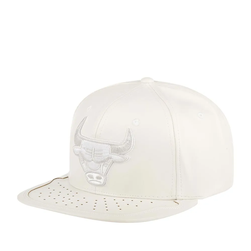 Mitchell & Ness Men's Nba Day One Snapback Bulls - White sold by Zulily