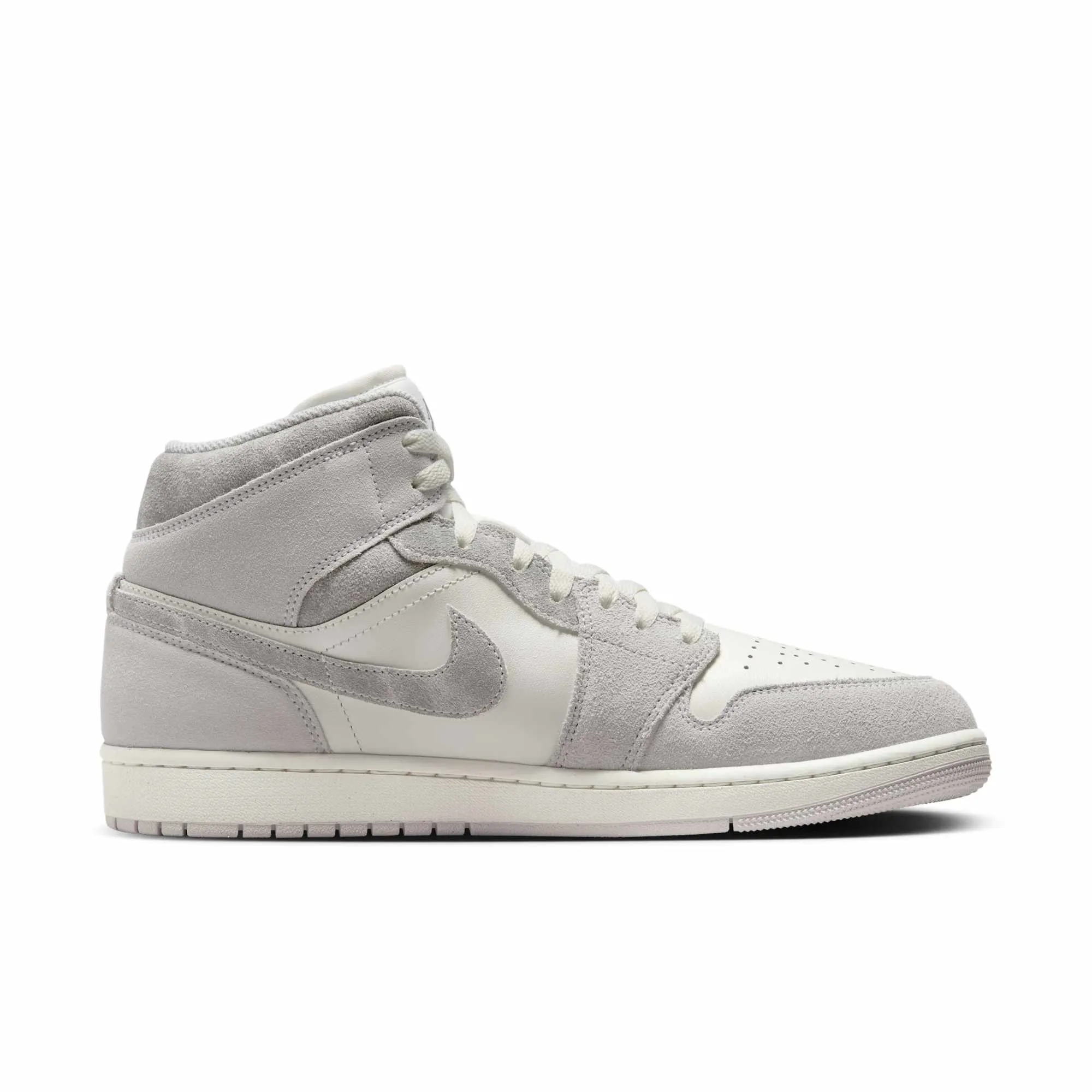 Air Jordan Men's Retro 1 Mid Se - Fq7720-002 sold by Zulily product image thumbnail 4