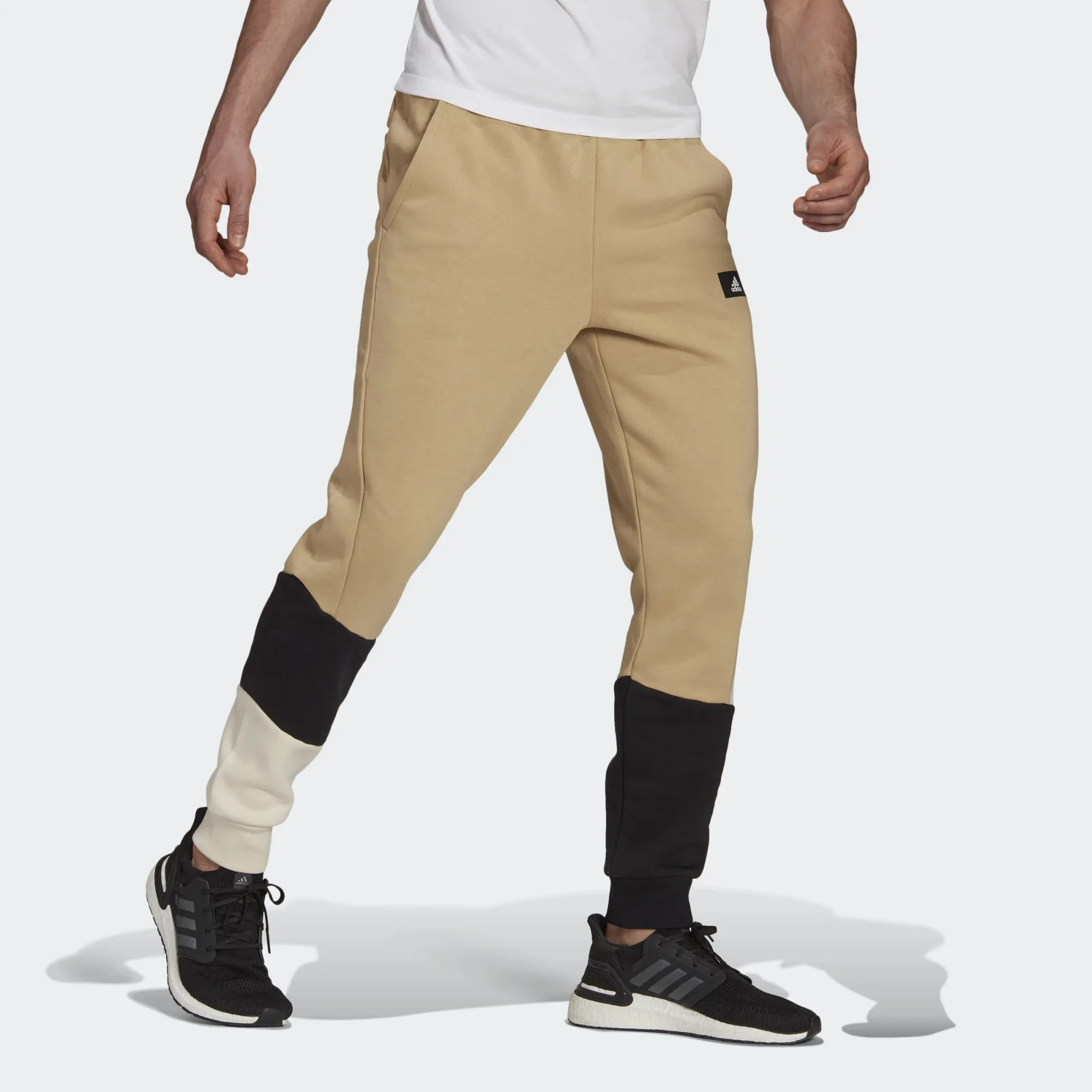 adidas Men's Fleece Colorblock Pants - H39762 sold by Zulily product image thumbnail 3