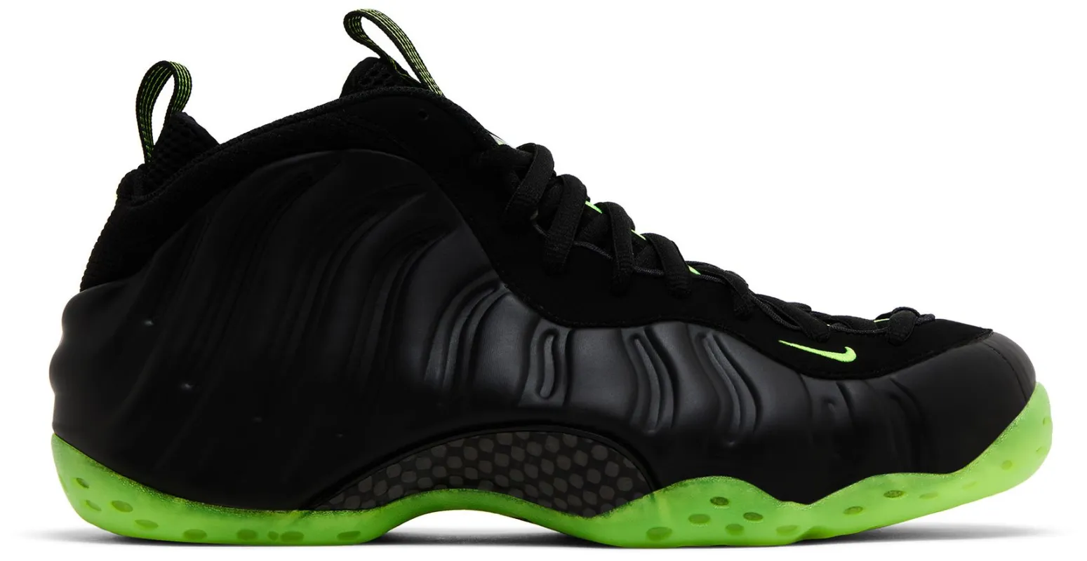 Nike Men's Air Foamposite One sold by Zulily