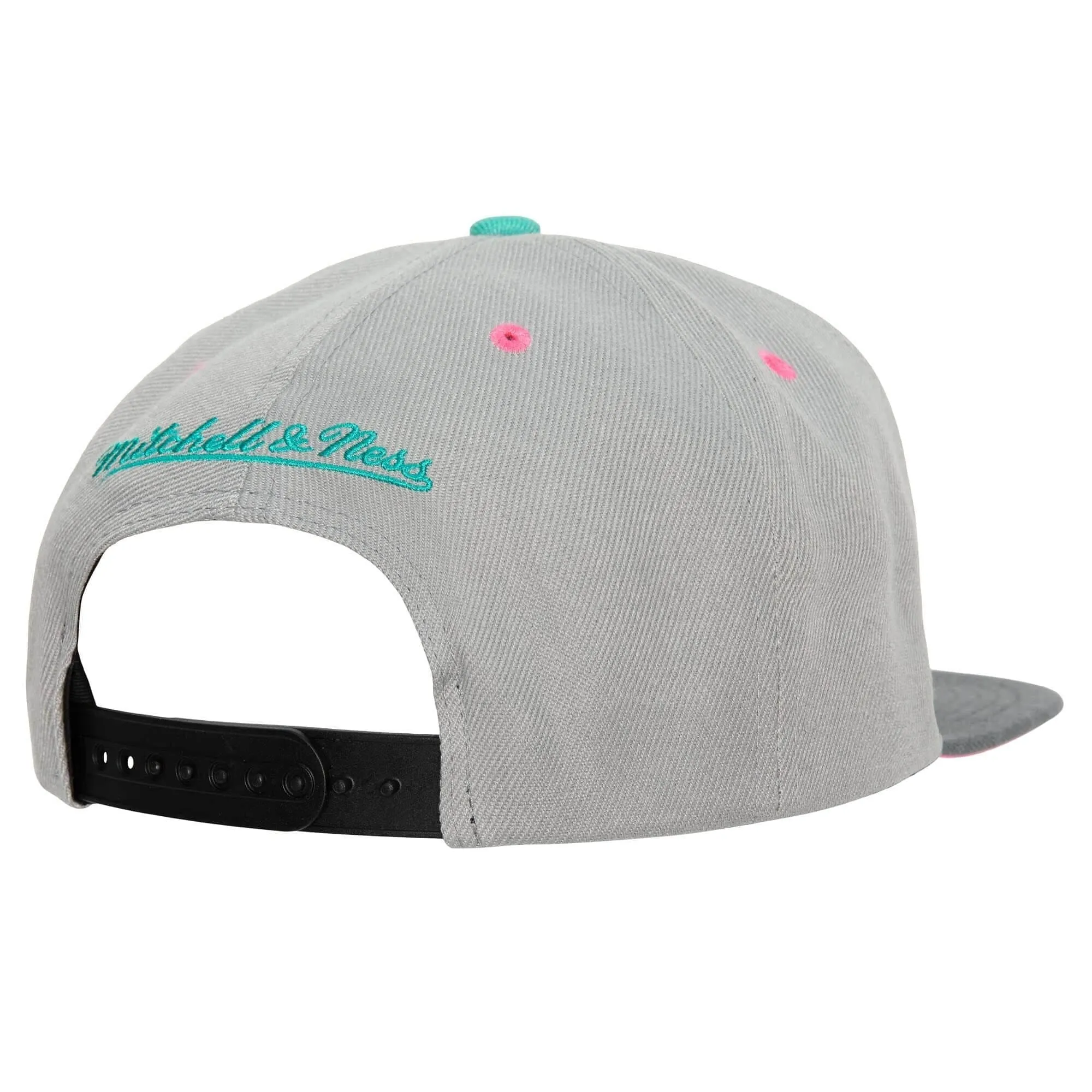 Men's Mitchell & Ness NBA Gray Wolf Mags Snapback Hornets - Light Grey sold by Zulily product image thumbnail 2