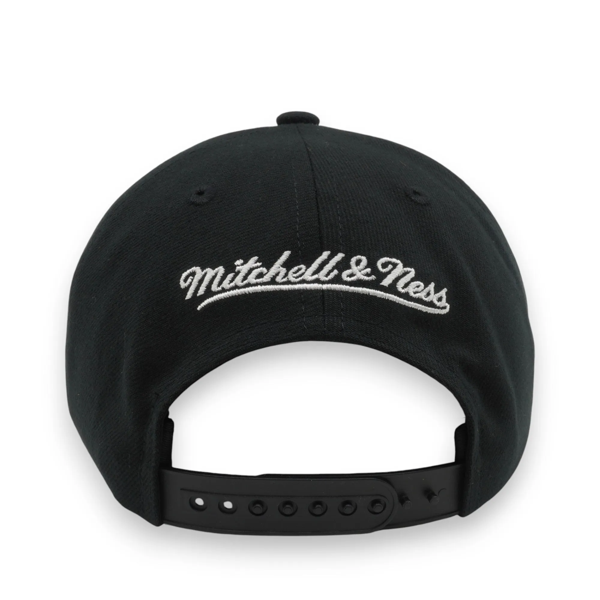 Men's Mitchell & Ness NBA Team Flip Pro Snapback Bulls - Black sold by Zulily product image thumbnail 5