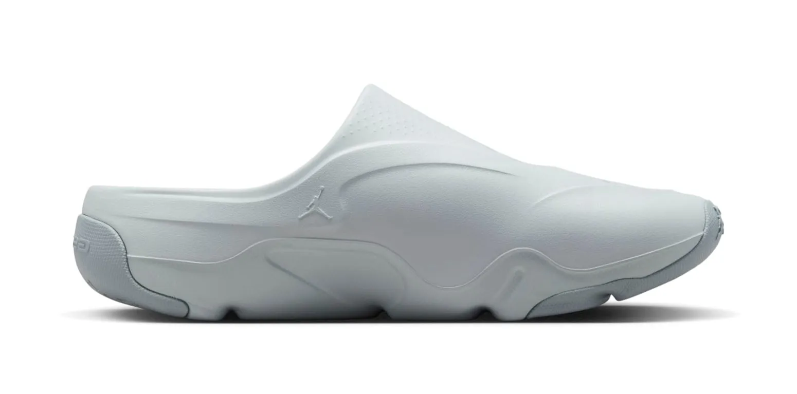 Men's Air Jordan Roam 'Light Silver Light Pumice' sold by Zulily product image thumbnail 3