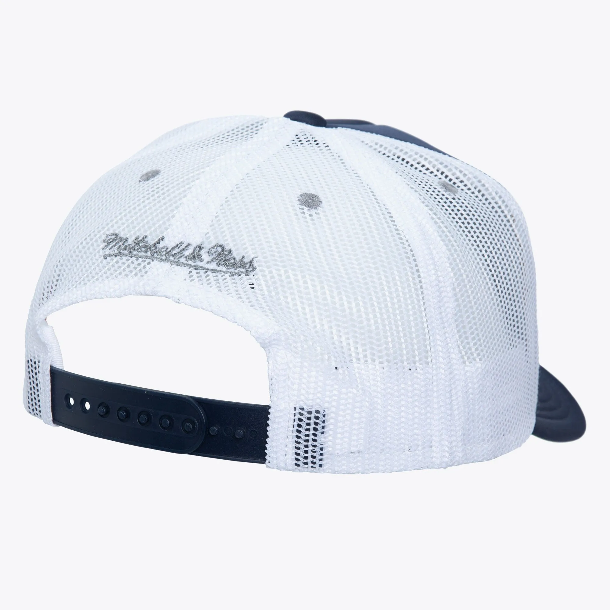 Men's Mitchell & Ness MLB Sideline Trucker Yankees sold by Zulily product image thumbnail 2
