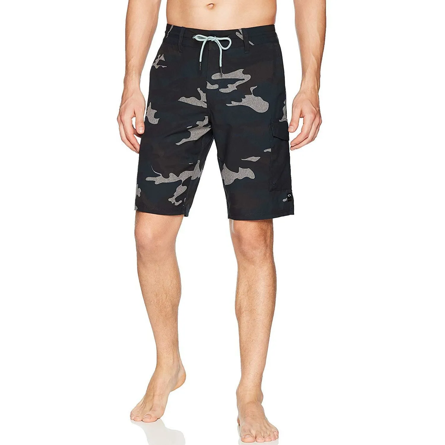 Men's Oakley Cruiser Cargo Hybrid 21" Short sold by Zulily