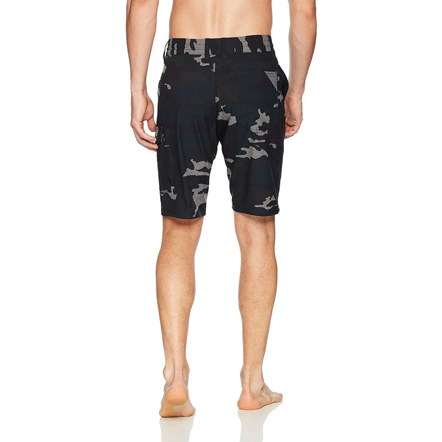 Men's Oakley Cruiser Cargo Hybrid 21" Short sold by Zulily product image thumbnail 2