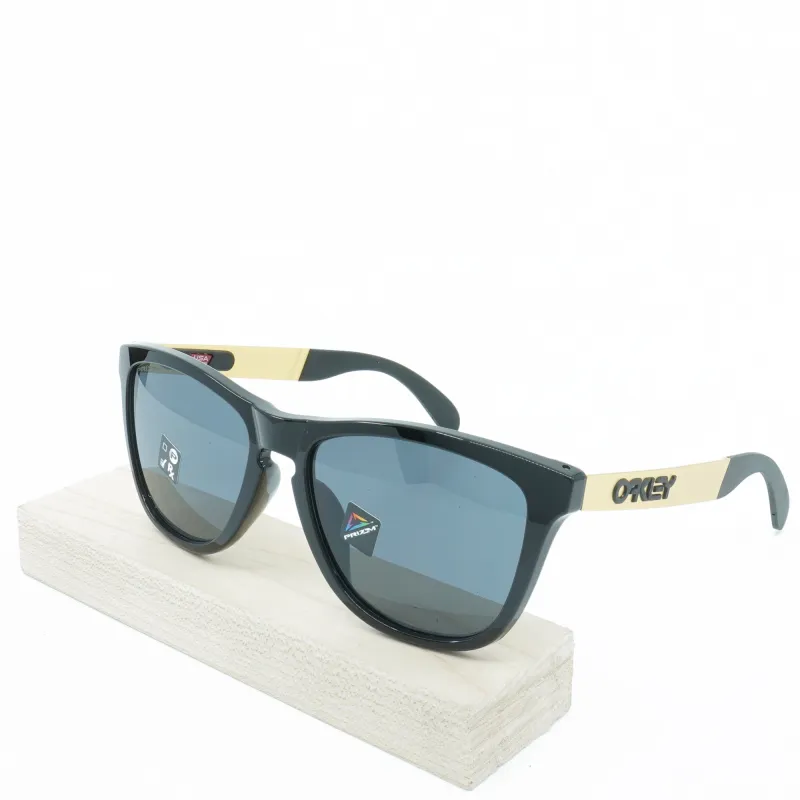 Men's Oakley Frogskins Mix (A) Sunglasses sold by Zulily