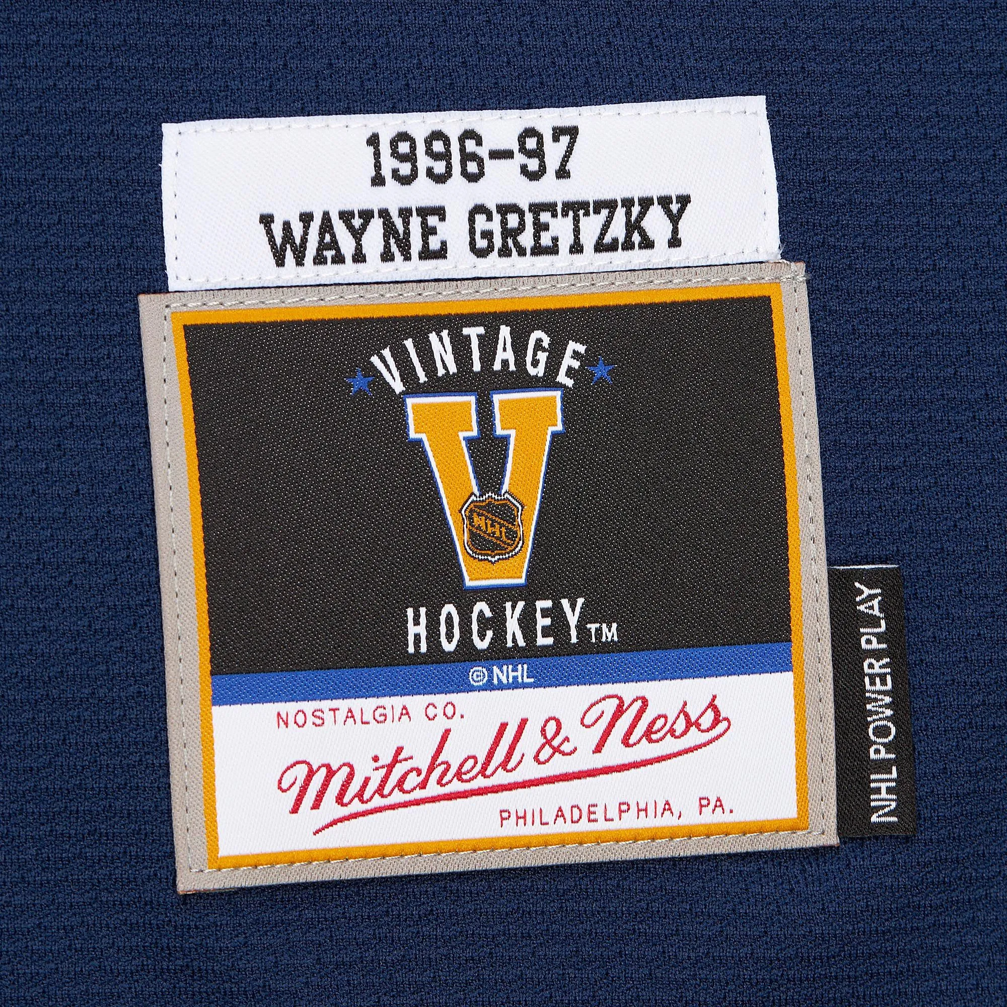 Men's Mitchell & Ness Nhl Alternate Jersey Rangers 1996 Wayne Gretzky sold by Zulily product image thumbnail 4