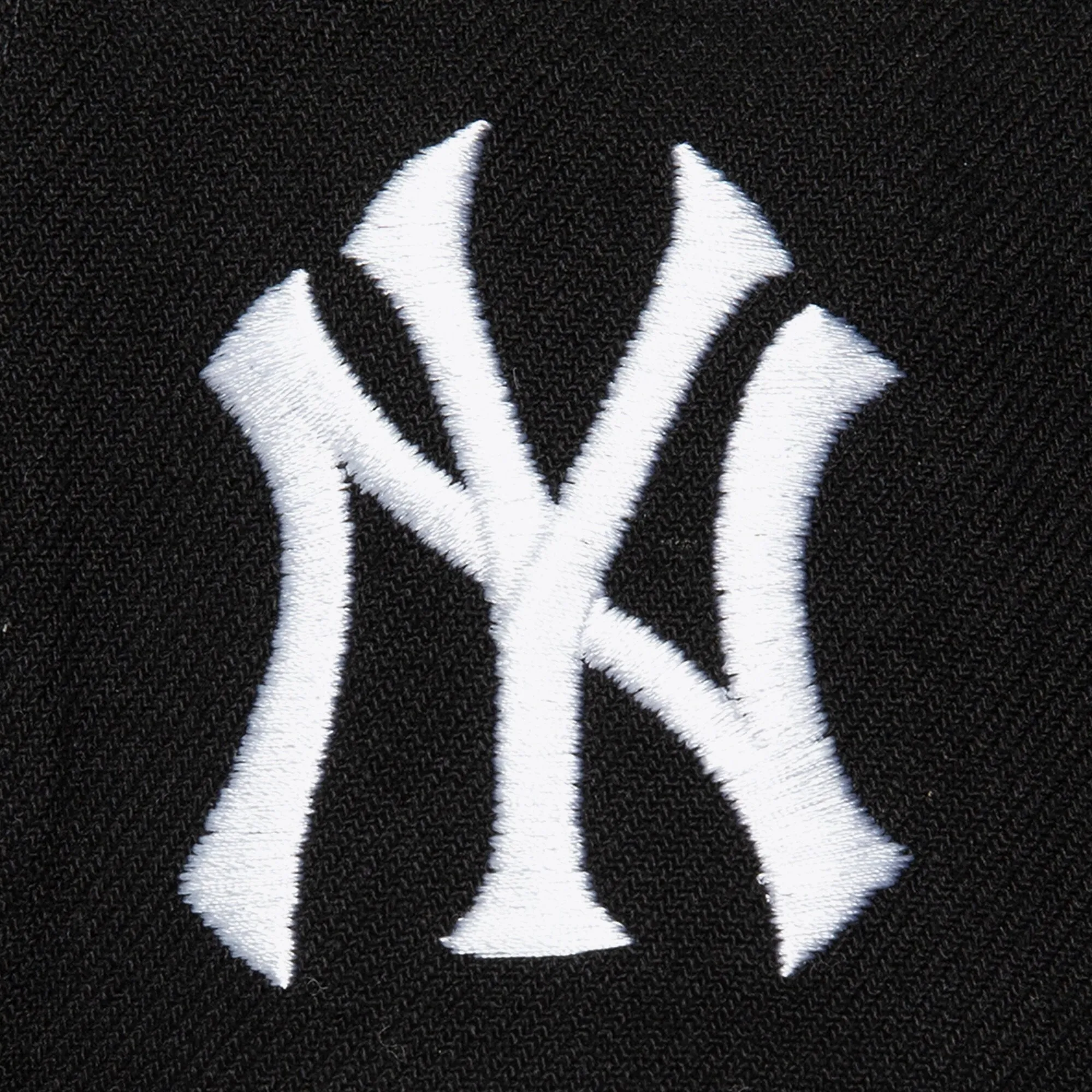 Men's Mitchell & Ness MLB Tailsweep 2.0 Pro Snapback Yankees sold by Zulily product image thumbnail 3