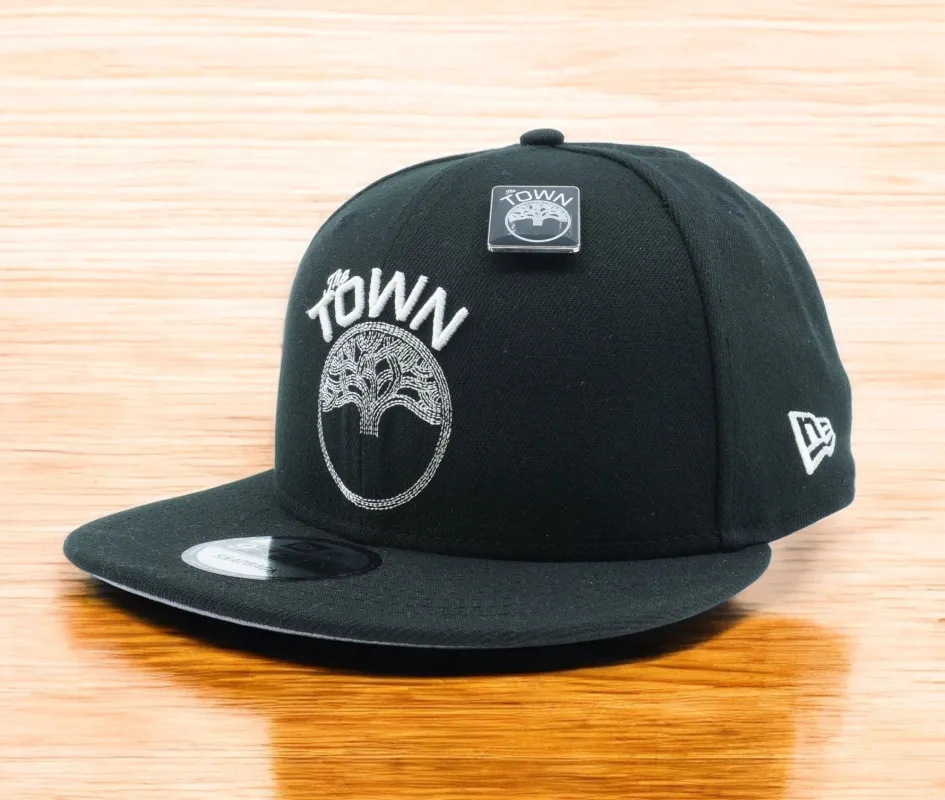 Men's New Era NBA Gsw Warriors Pinned The Town 9Fifty Snapback sold by Zulily