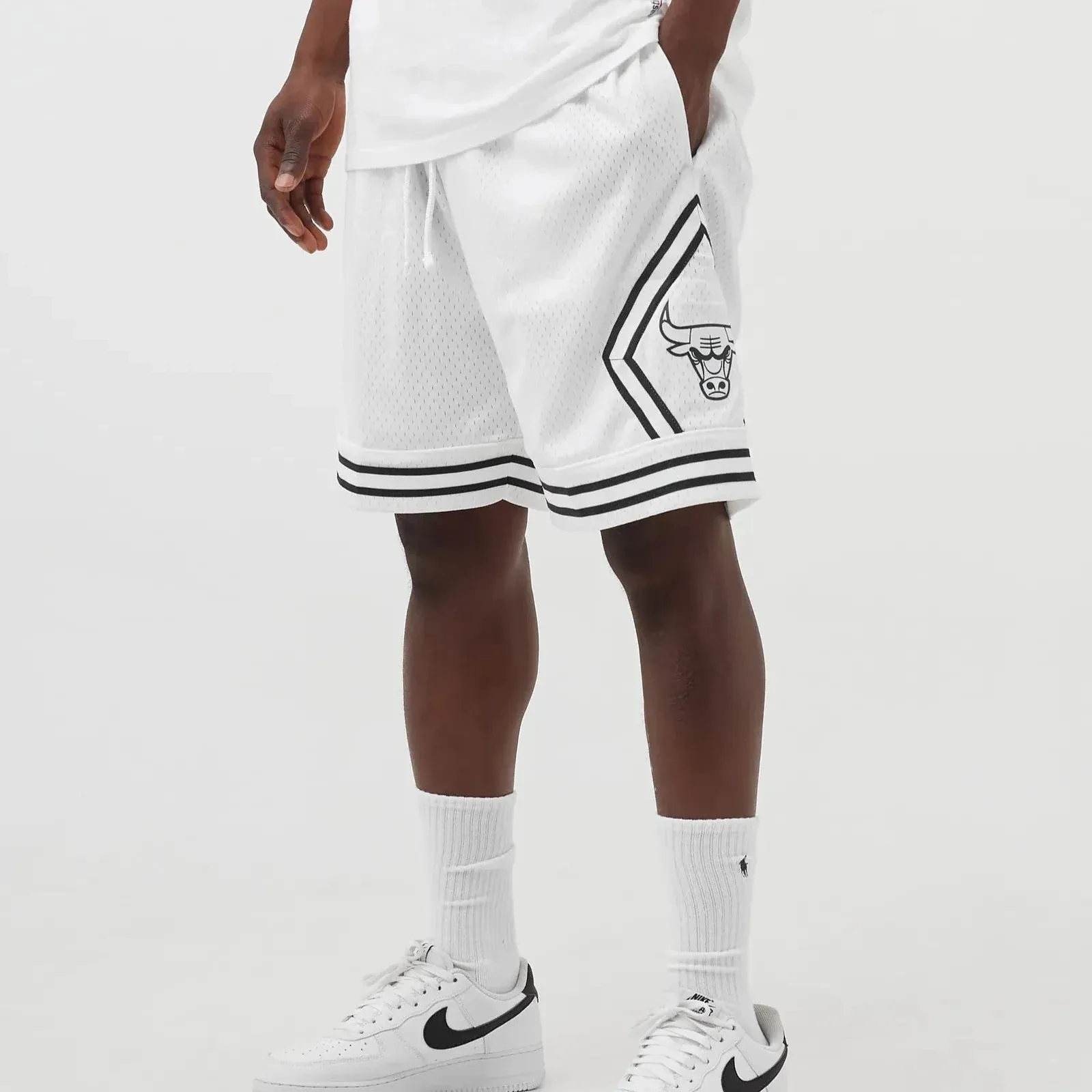 Men's Mitchell & Ness White Black Swingman Shorts Bulls 97 sold by Zulily product image thumbnail 2