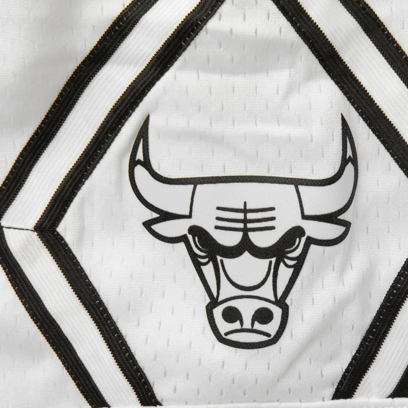 Men's Mitchell & Ness White Black Swingman Shorts Bulls 97 sold by Zulily product image thumbnail 3