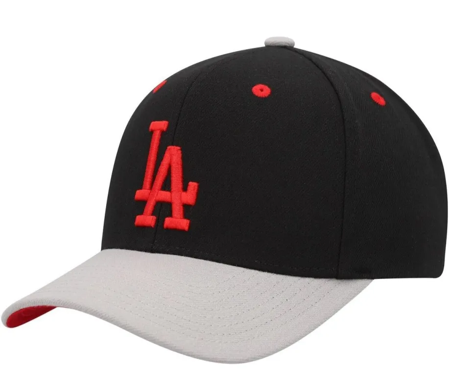 Men's Mitchell & Ness MLB Bred Pro Snapback Dodgers - Black sold by Zulily