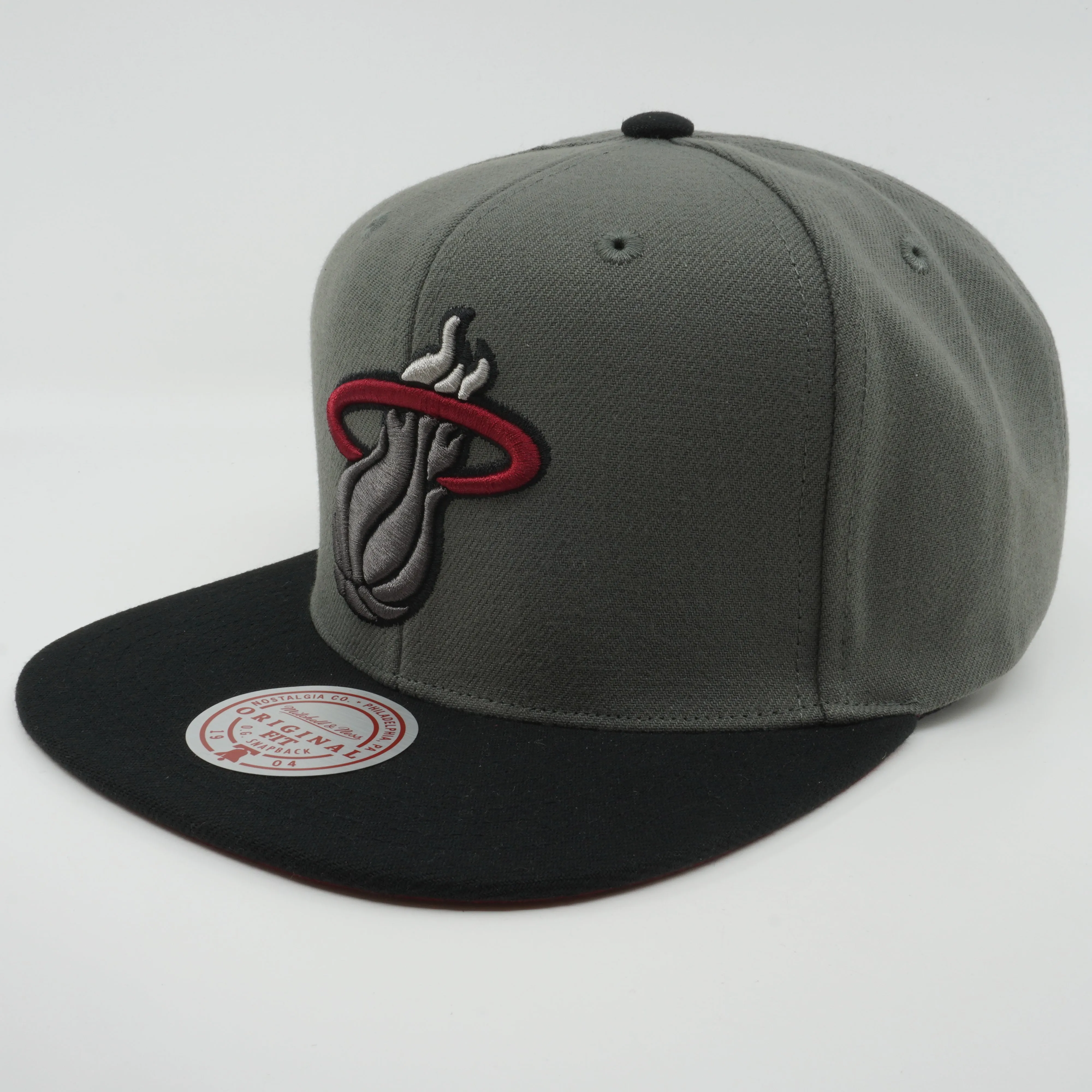Men's Mitchell & Ness NBA Storm Front Snapback Heat - Grey sold by Zulily