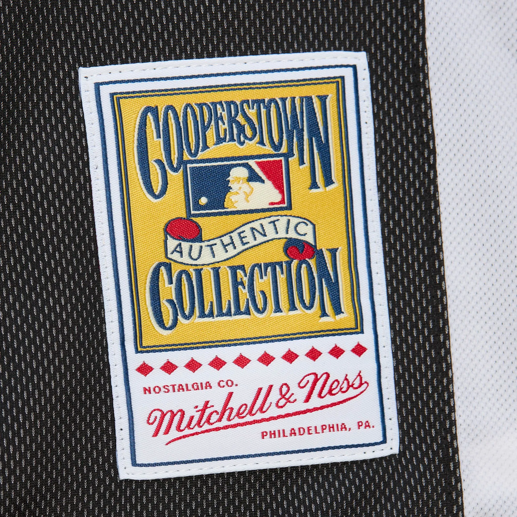 Men's Mitchell & Ness MLB Dark Jersey Marlins 2007 Dontrelle Willis sold by Zulily product image thumbnail 4