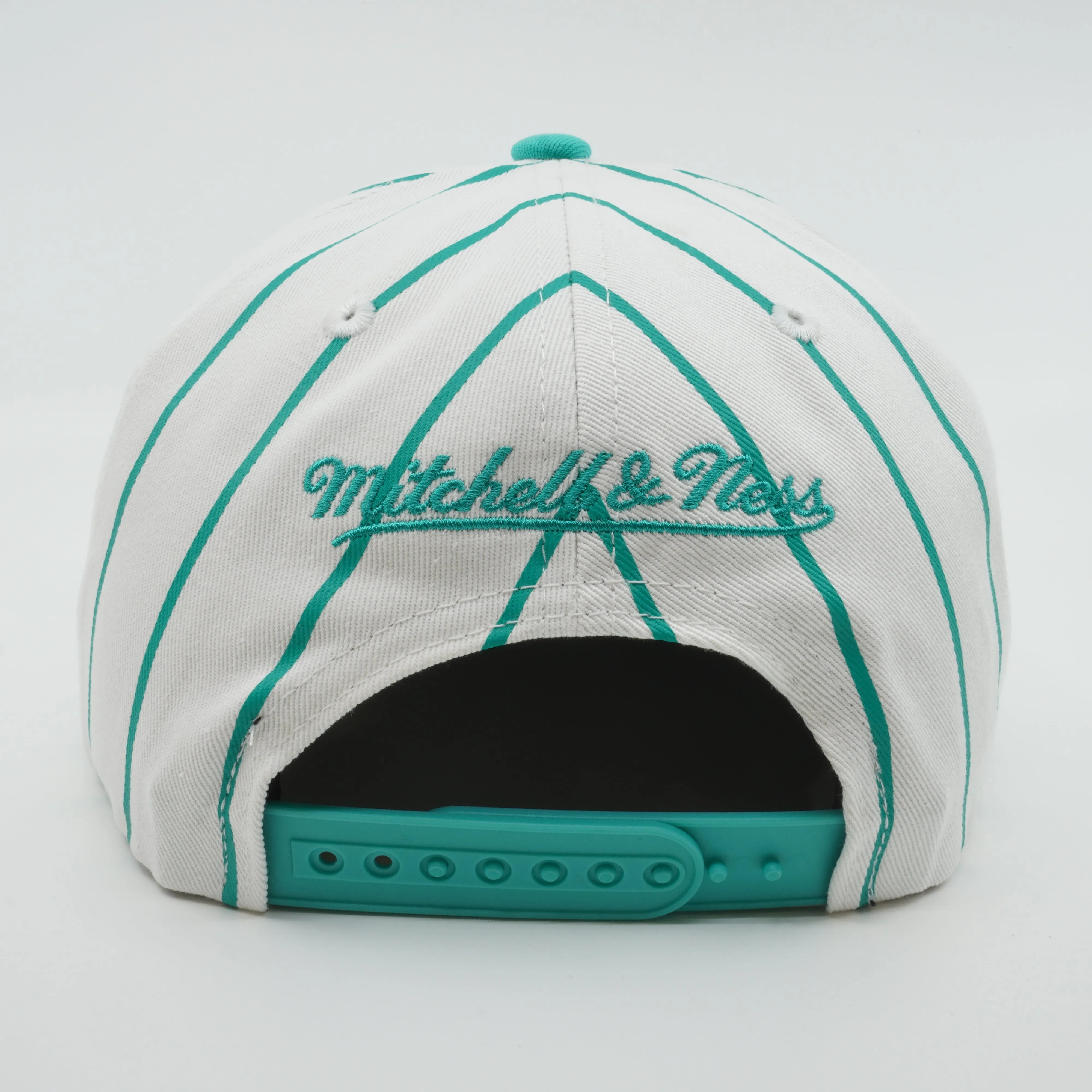 Men's Mitchell & Ness NBA Retro Pinstripe Snapback Hwc Spurs - White sold by Zulily product image thumbnail 4