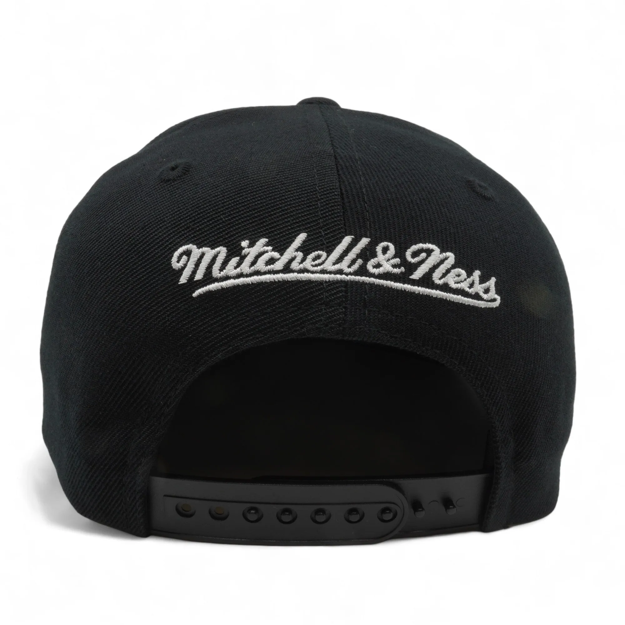 Men's Mitchell & Ness Los Angeles Snapback sold by Zulily product image thumbnail 4