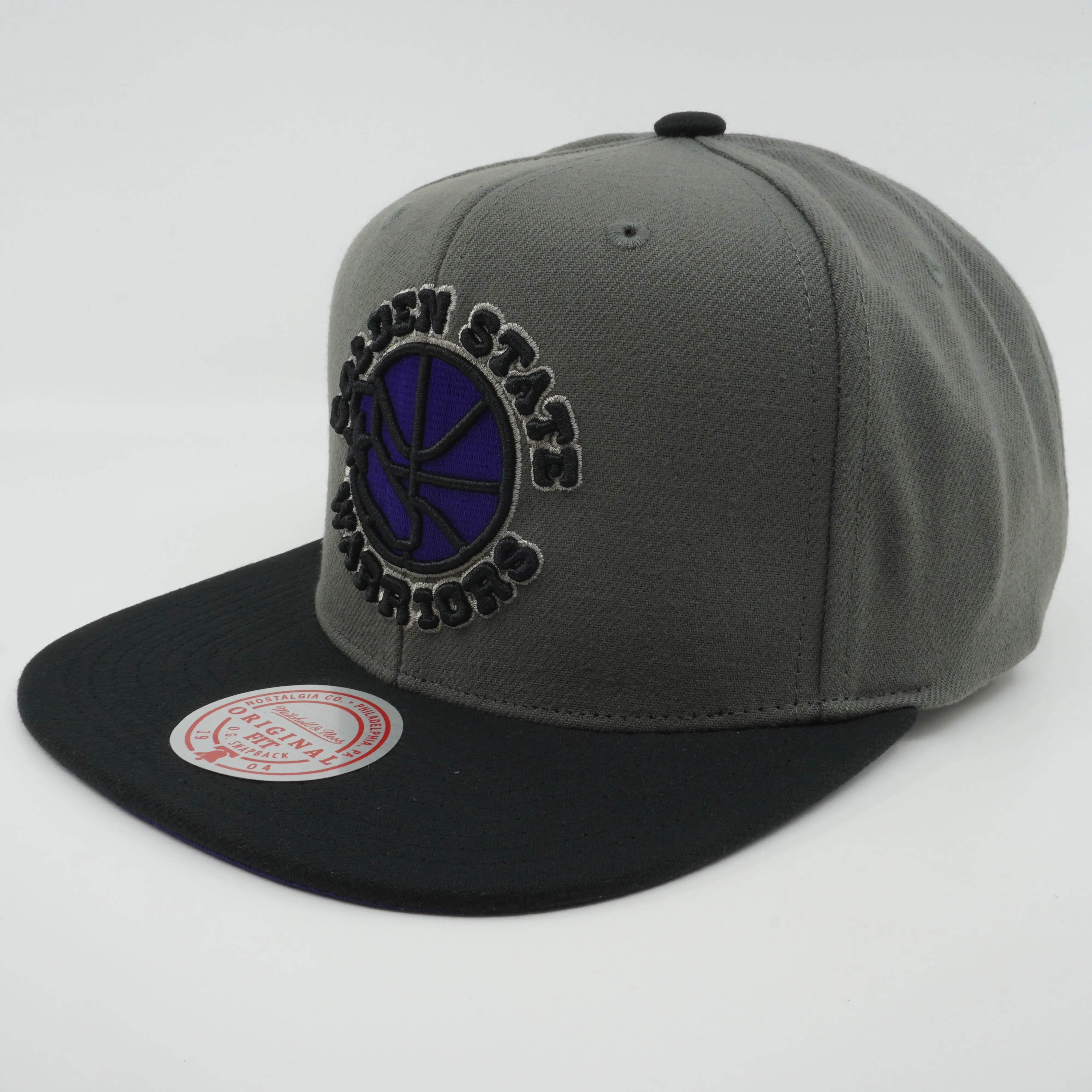 Men's Mitchell & Ness NBA Storm Front Snapback Hwc Warriors - Grey sold by Zulily