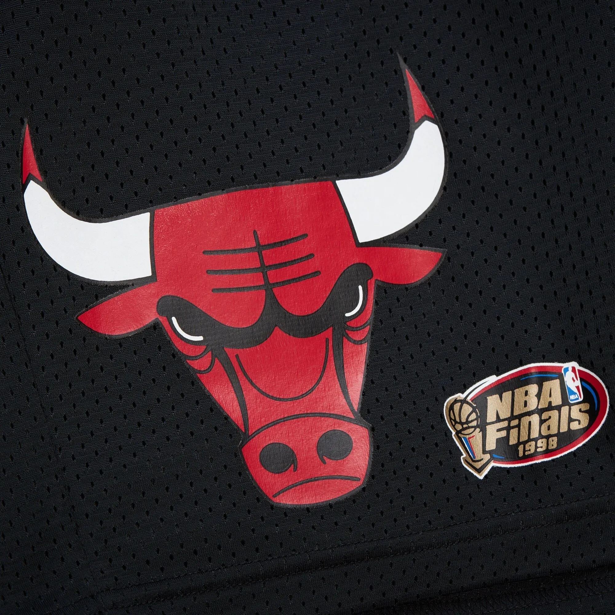 Men's Mitchell & Ness Gameday Mesh 7In Shorts Vintage Logo Bulls sold by Zulily product image thumbnail 3