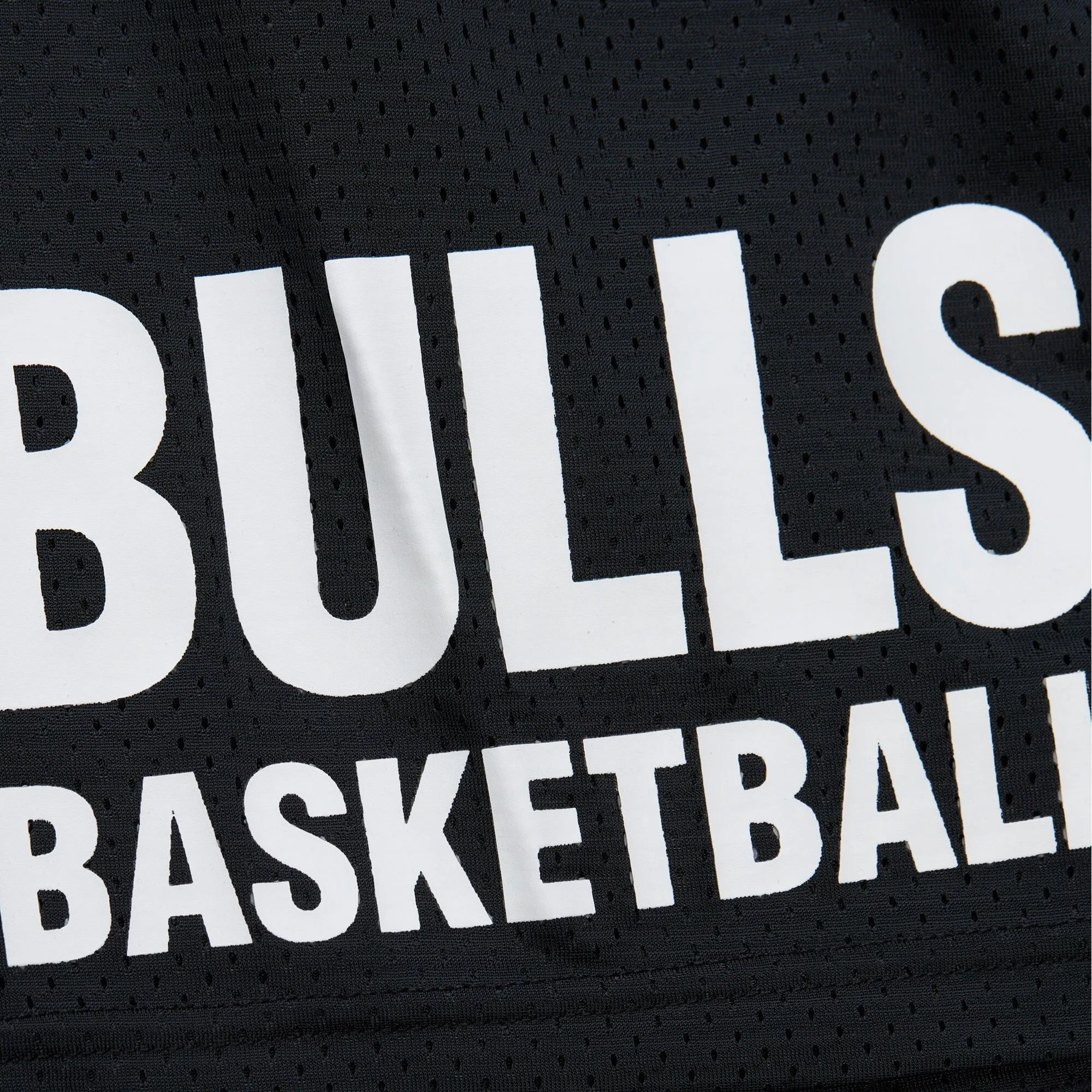 Men's Mitchell & Ness Gameday Mesh 7In Shorts Vintage Logo Bulls sold by Zulily product image thumbnail 4