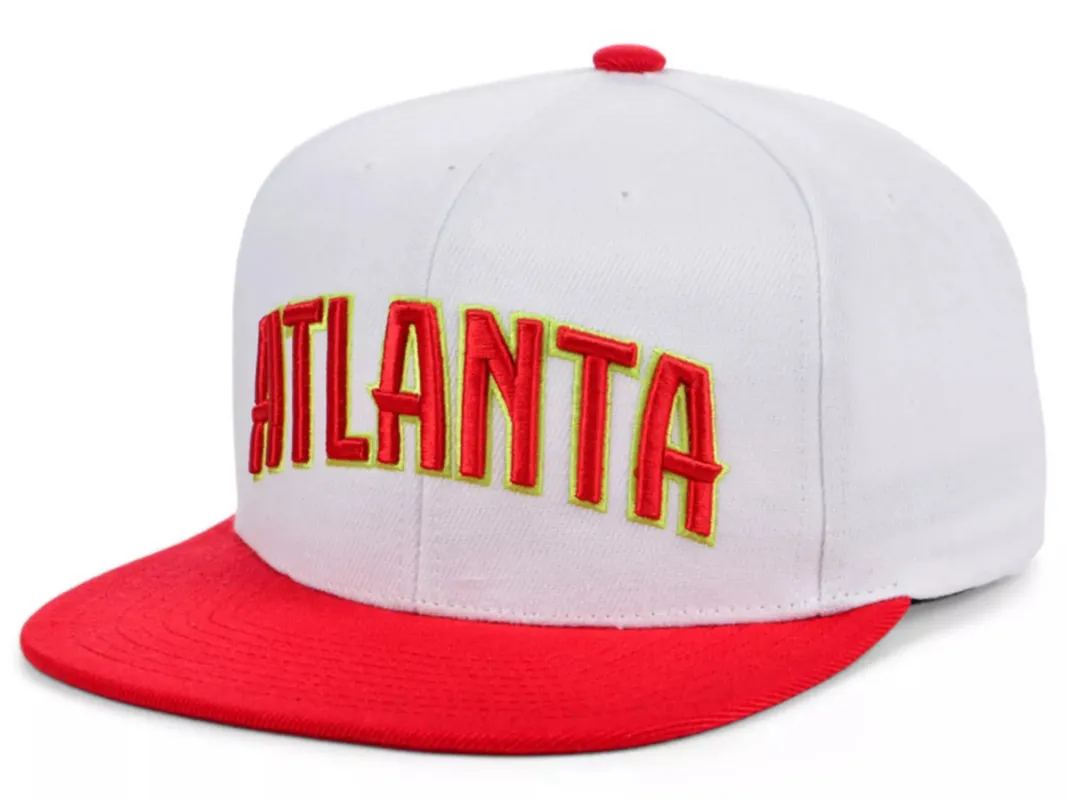 Men's Mitchell & Ness NBA Atlanta Hawks Core Basic Snapback made by Mitchell & Ness