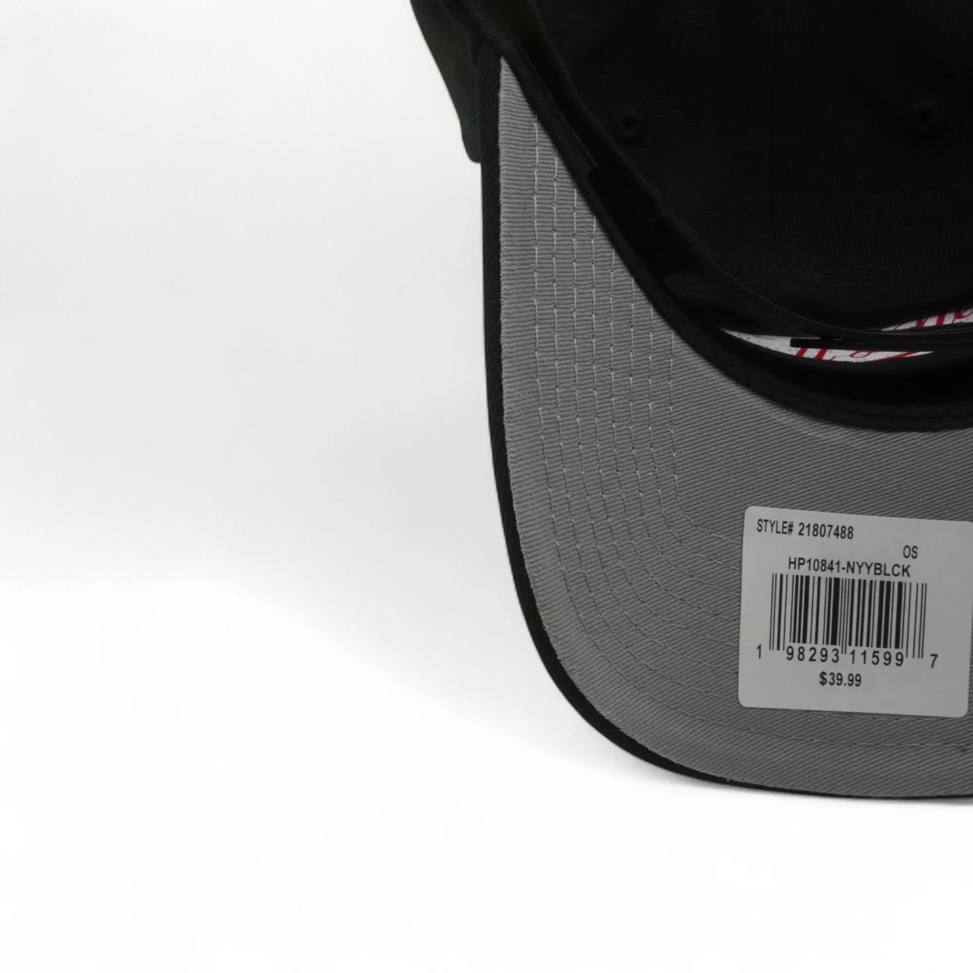 Men's Mitchell & Ness MLB Raised Up Pro Pinch Snapback Yankees - Black sold by Zulily product image thumbnail 5