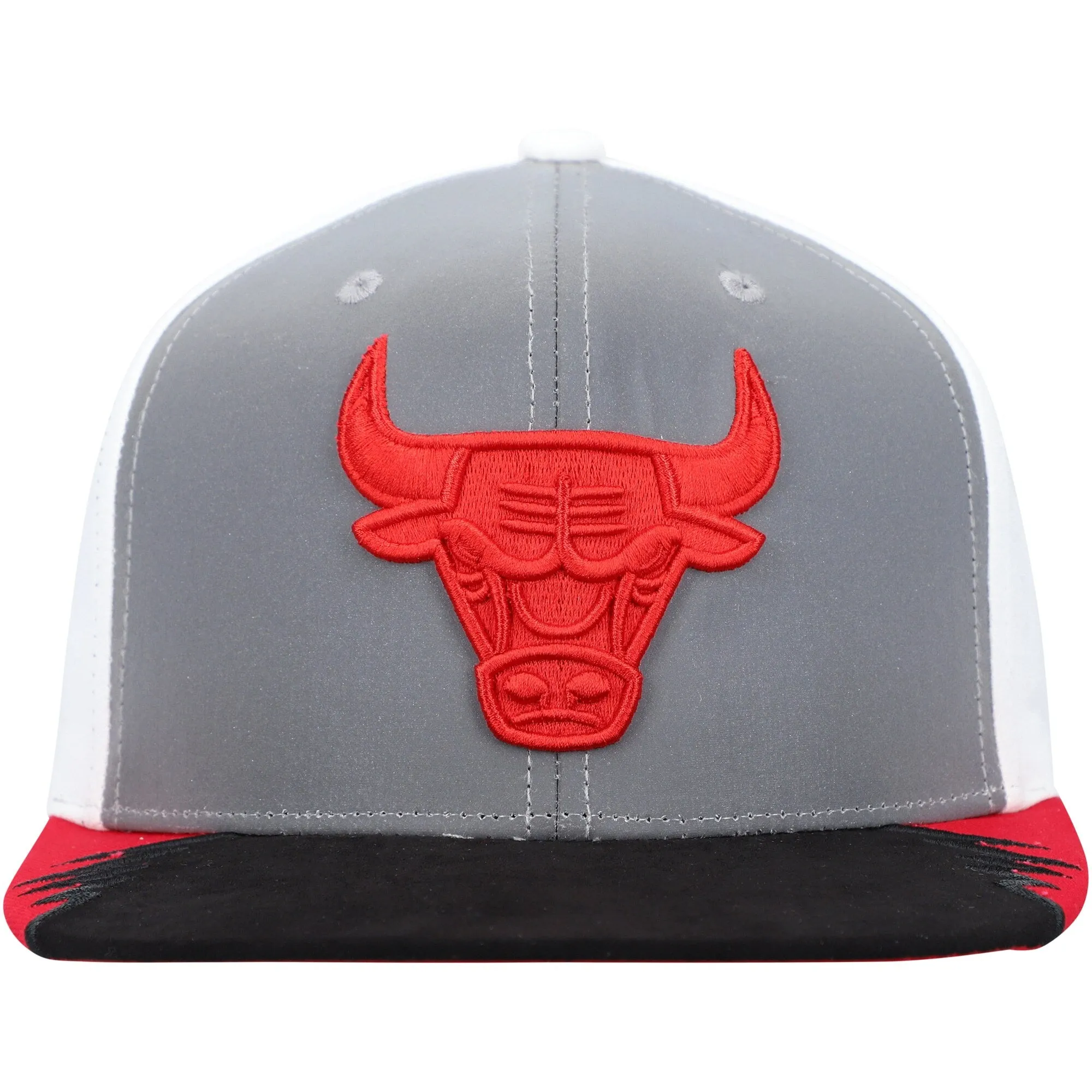 Men's Mitchell & Ness NBA Day 5 Snapback Bulls - Grey-White sold by Zulily product image thumbnail 2