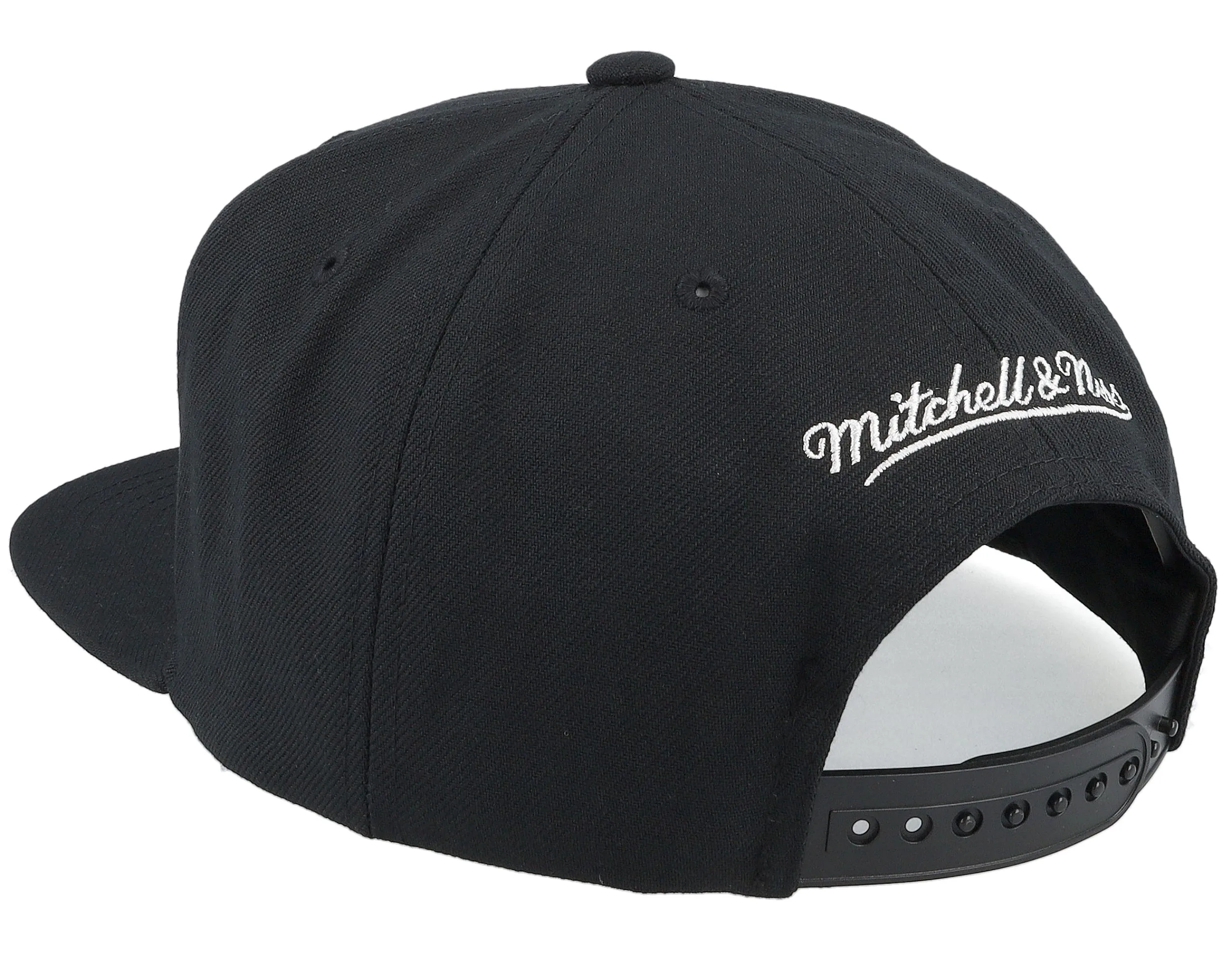 Men's Mitchell & Ness NBA Evergreen Black White Snapback Celtics sold by Zulily product image thumbnail 5