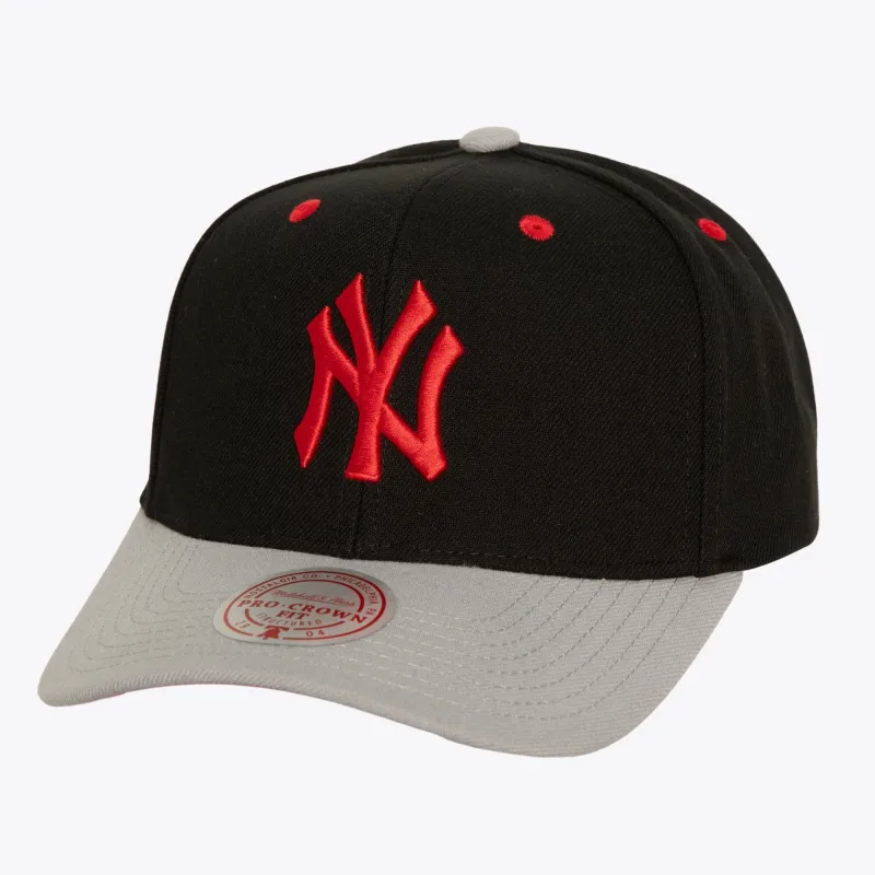 Men's Mitchell & Ness MLB Bred Pro Snapback Yankees sold by Zulily