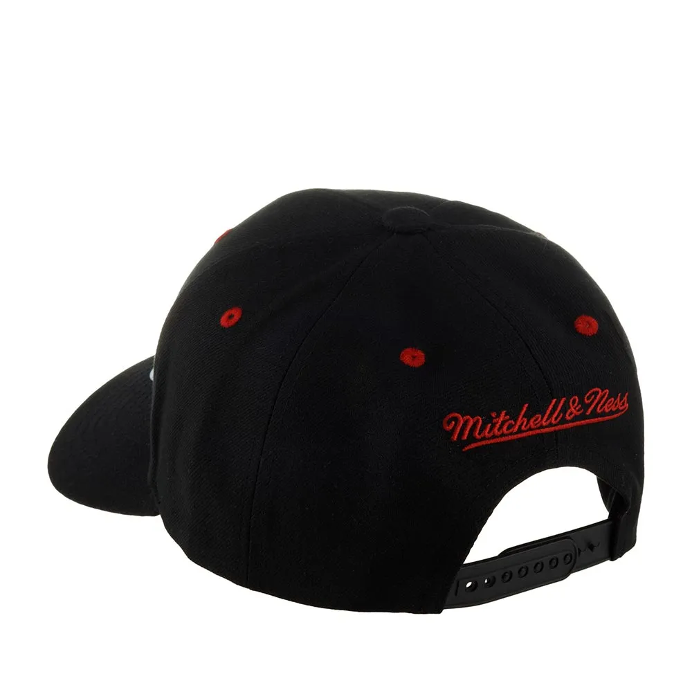 Men's Mitchell & Ness NBA Team Lofi Pro Snapback Bulls - Black sold by Zulily product image thumbnail 3