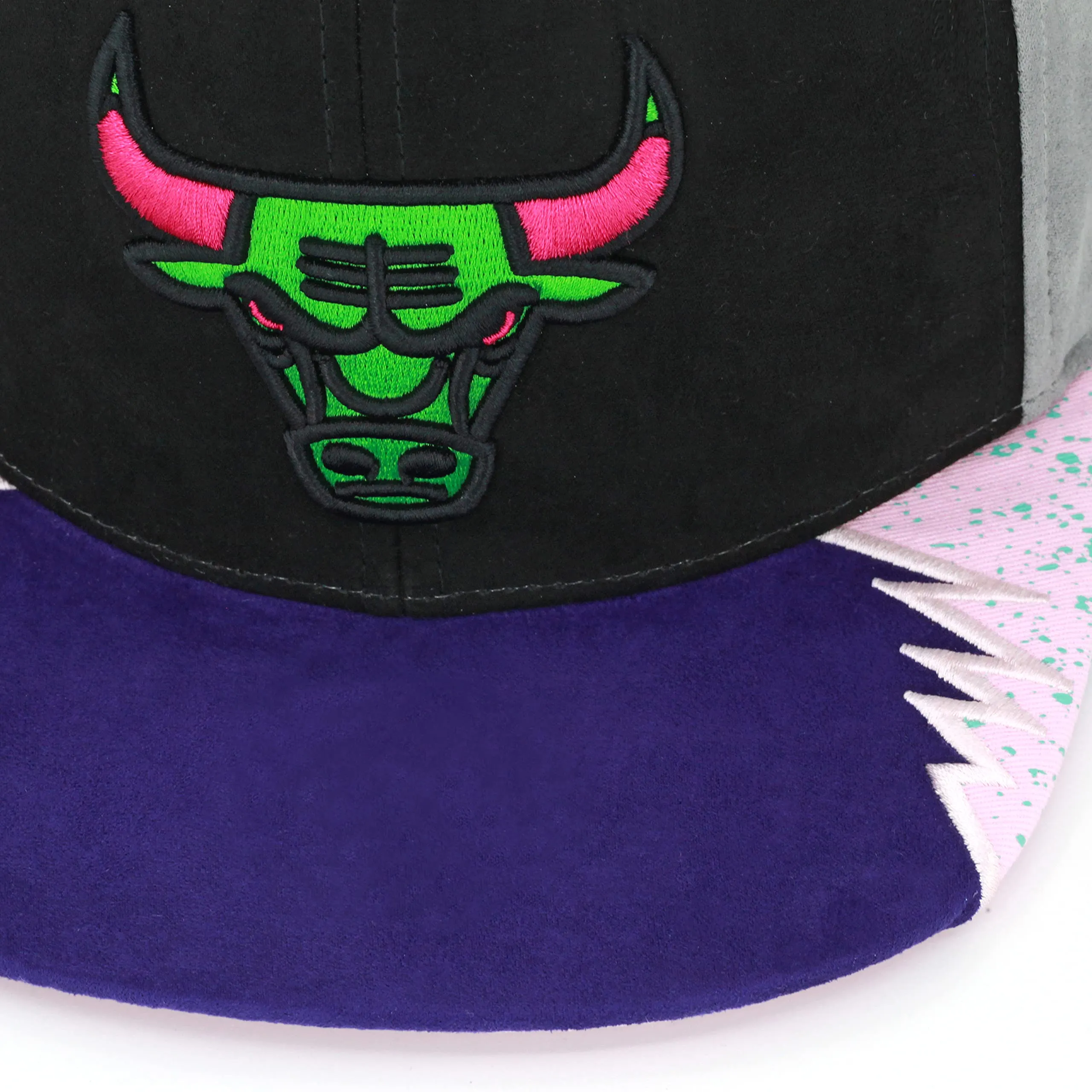 Men's Mitchell & Ness NBA Day 5 Snapback Bulls - Black-Grey sold by Zulily product image thumbnail 4