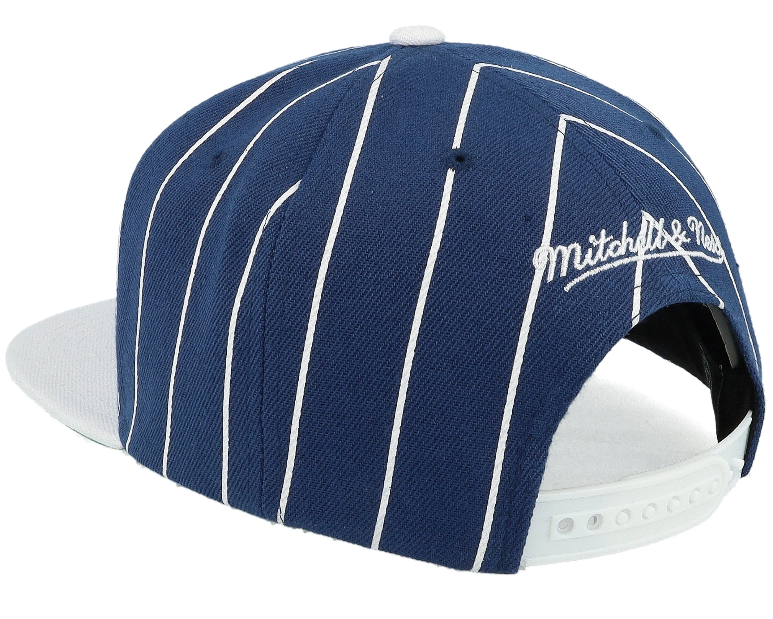Mitchell & Ness Men's NHL Team Pin Snapback Maple Leafs Snapback Caps sold by Zulily product image thumbnail 3