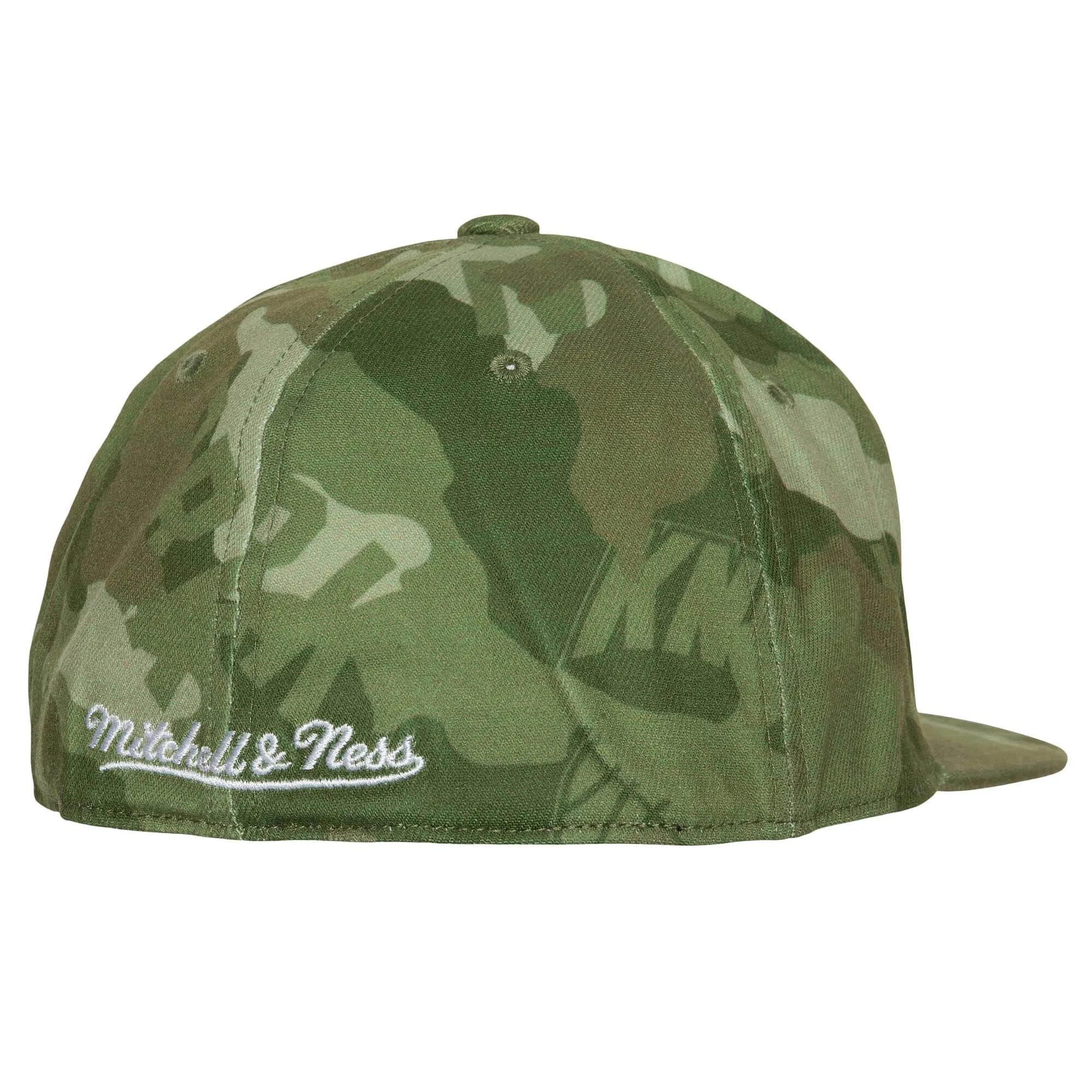 Mitchell & Ness Men's NBA Tonal Camo Stretch Fitted Hwc Knicks Fitted Caps sold by Zulily product image thumbnail 2