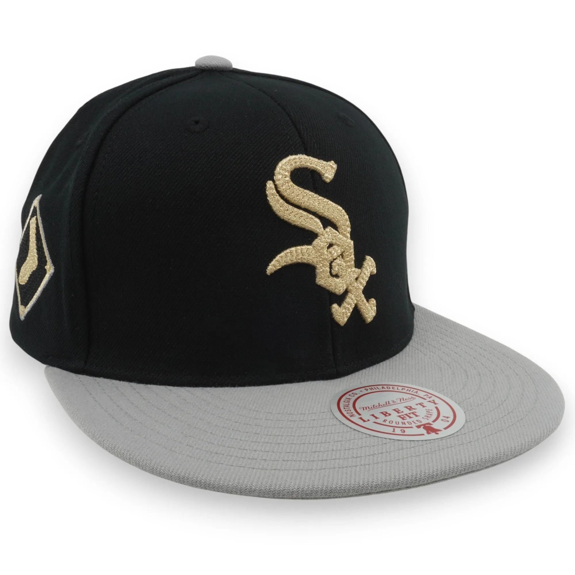 Mitchell & Ness Men's MLB Jump Off Snapback White Sox Snapback Caps sold by Zulily