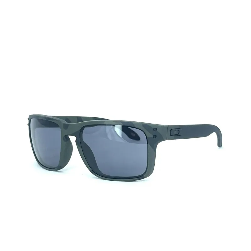 Oakley Men's Holbrook Sunglasses made by Oakley