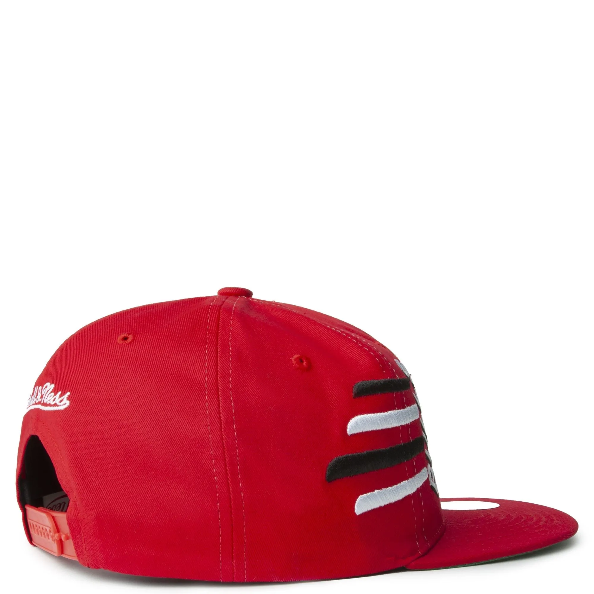 Mitchell & Ness Men's NBA Retro Bolt Deadstock Snapback Bulls Snapback Caps sold by Zulily product image thumbnail 3