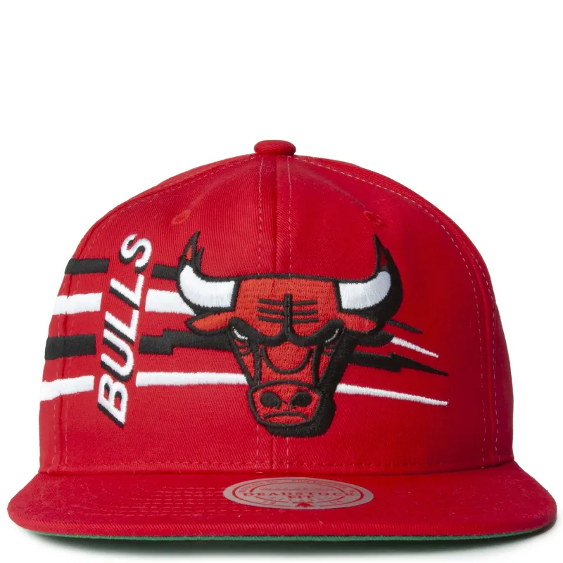 Mitchell & Ness Men's NBA Retro Bolt Deadstock Snapback Bulls Snapback Caps made by Mitchell & Ness
