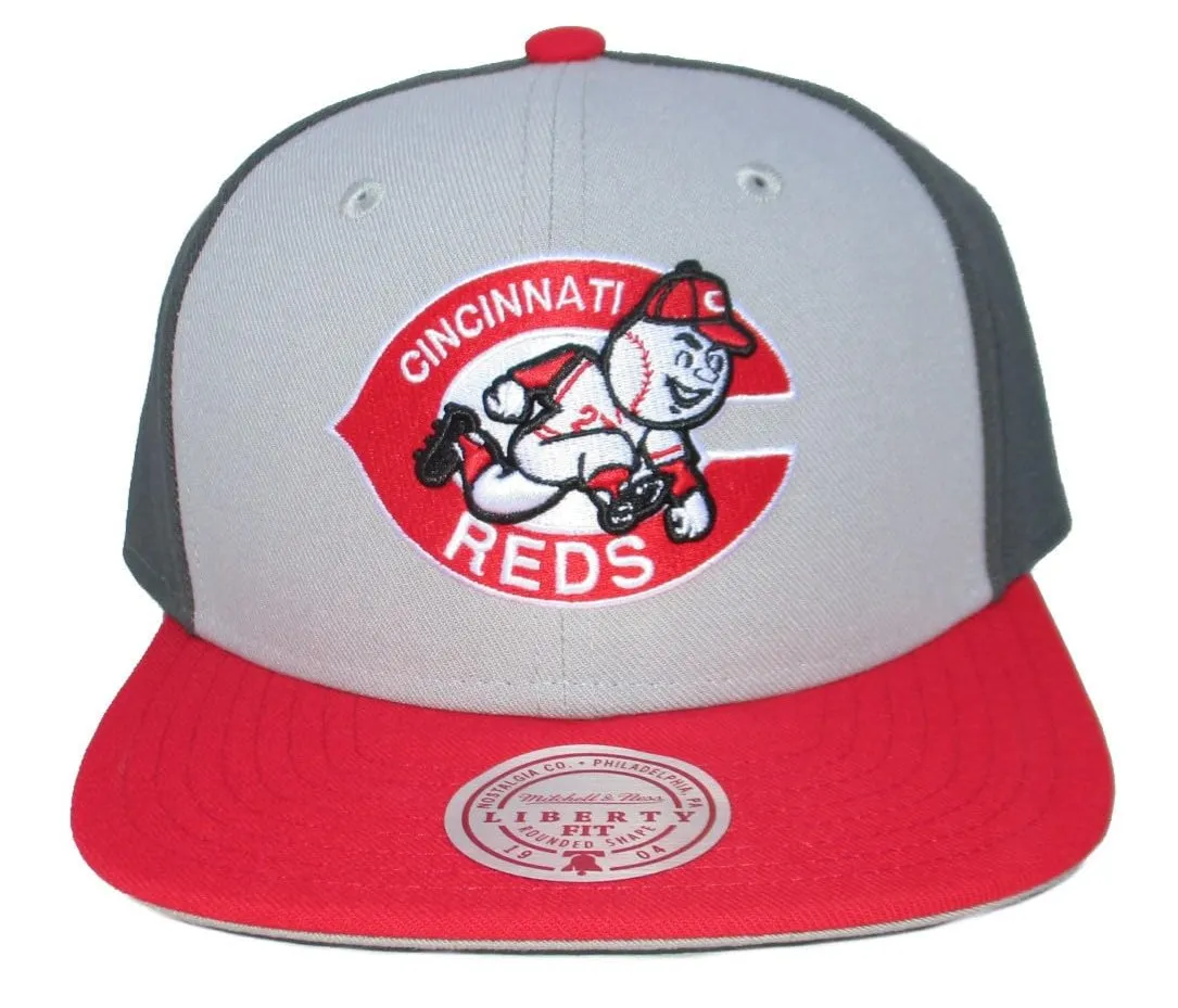 Mitchell & Ness Men's MLB Triple Play Liberty Snapback Coop Reds Snapback Caps sold by Zulily product image thumbnail 2