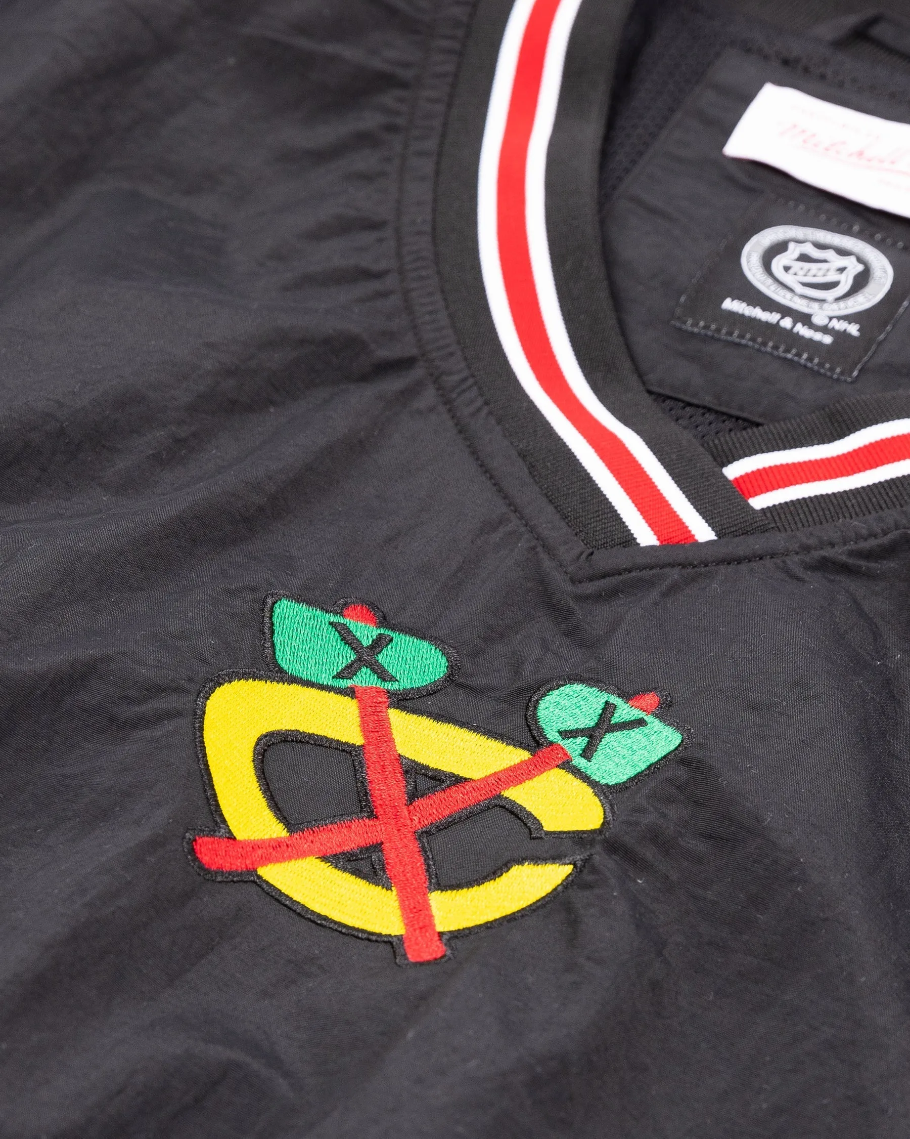 Mitchell & Ness Men's NHL Classic Nylon Pullover Current Logo Blackhawks Pullovers sold by Zulily product image thumbnail 3