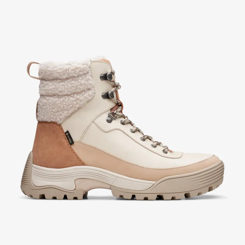 Clarks Women's Atlhiketop Gtx Boots made by Clarks