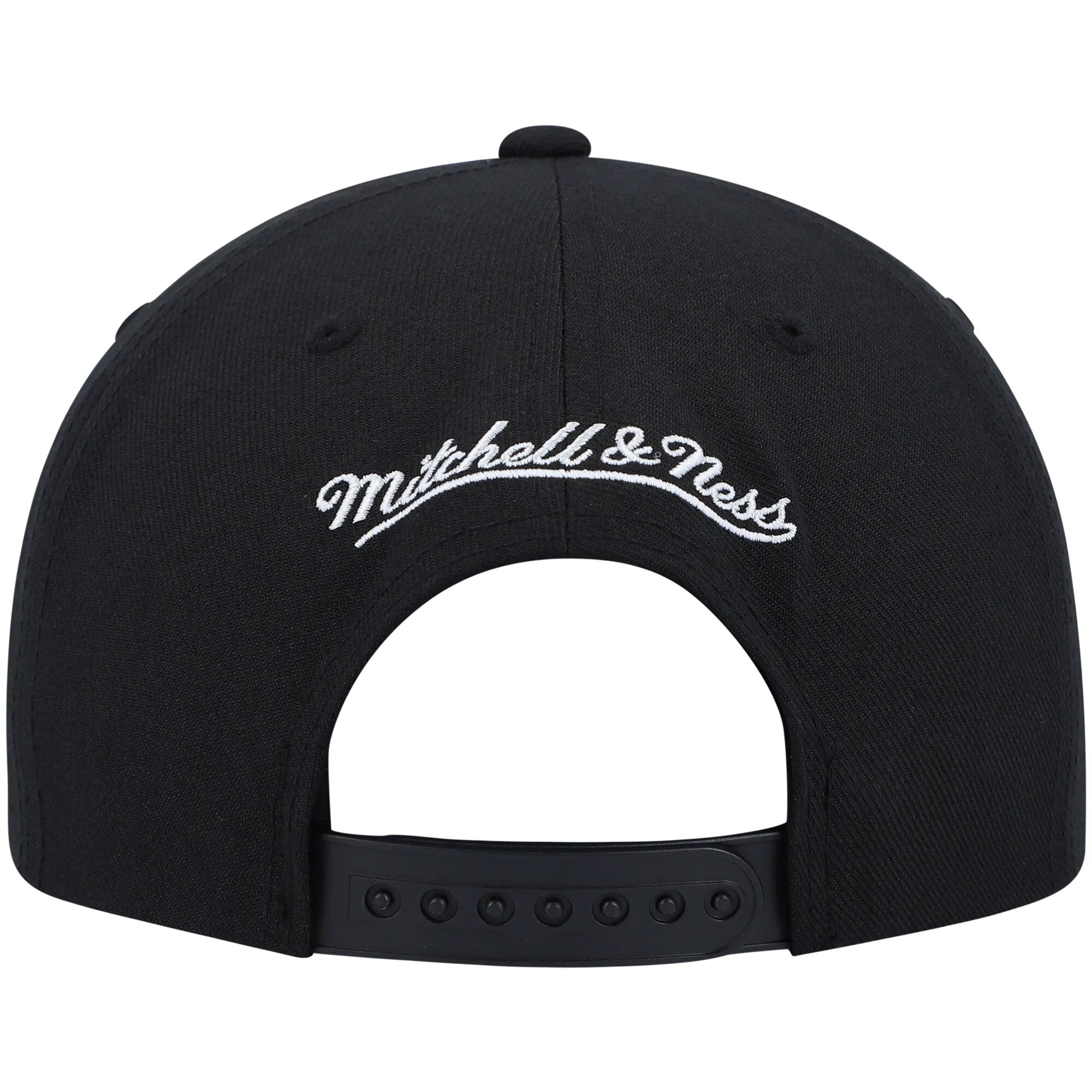 Mitchell & Ness Men's NBA Chicago Bulls Front Loaded Snapback sold by Zulily product image thumbnail 4