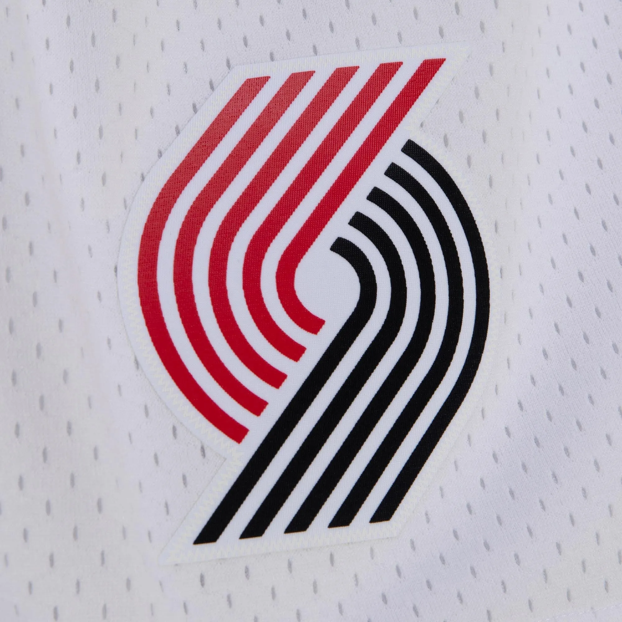 Mitchell & Ness Men's NBA Swingman Shorts Trail Blazers 1996 sold by Zulily product image thumbnail 2