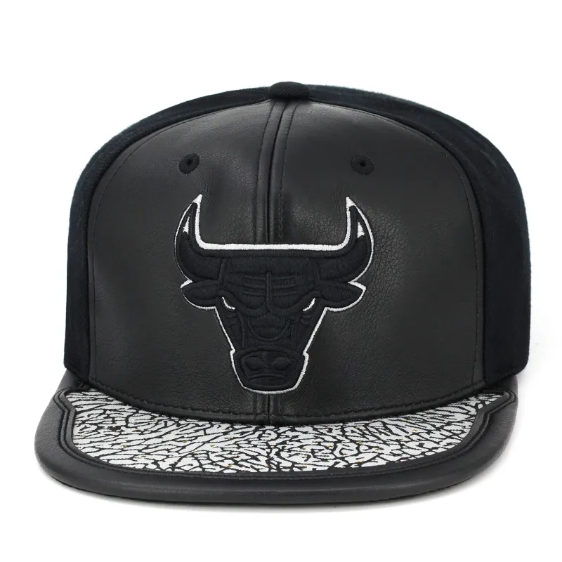 Mitchell & Ness Men's NBA Chicago Bulls Day One Snapback made by Mitchell & Ness
