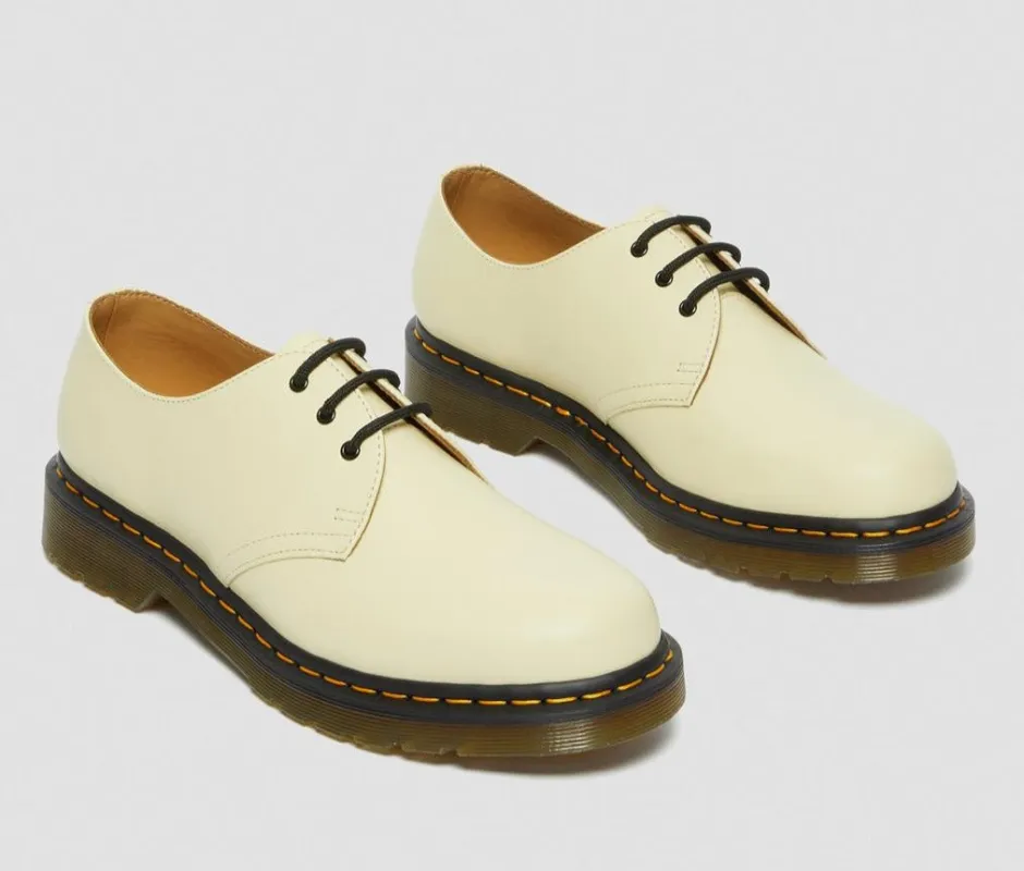 Dr. Martens Men's 1461 Smooth Leather Oxford made by Dr. Martens