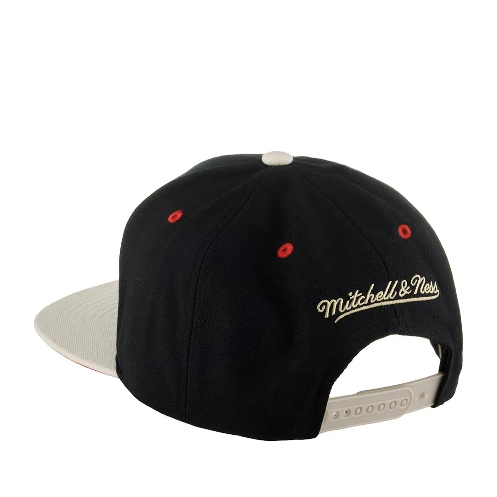 Mitchell & Ness Men's NBA Pin Drop Snapback Bulls Snapback Caps sold by Zulily product image thumbnail 3
