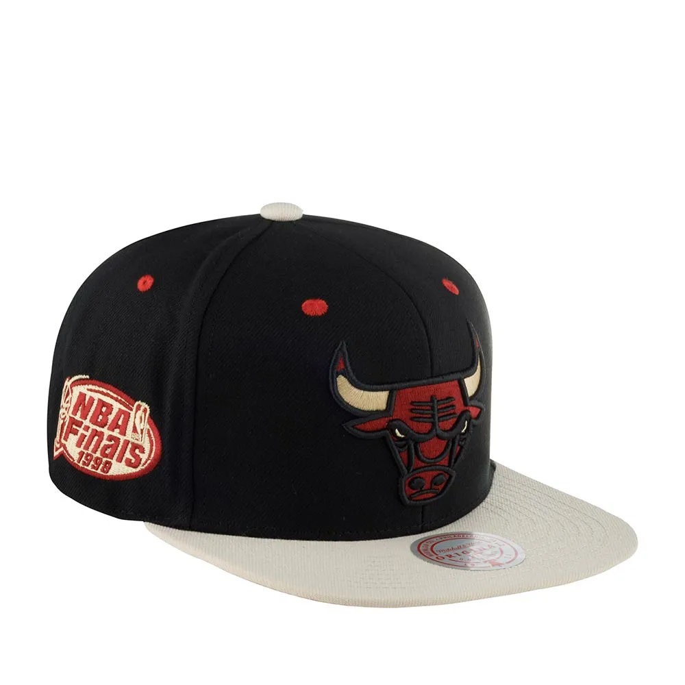 Mitchell & Ness Men's NBA Pin Drop Snapback Bulls Snapback Caps sold by Zulily product image thumbnail 2